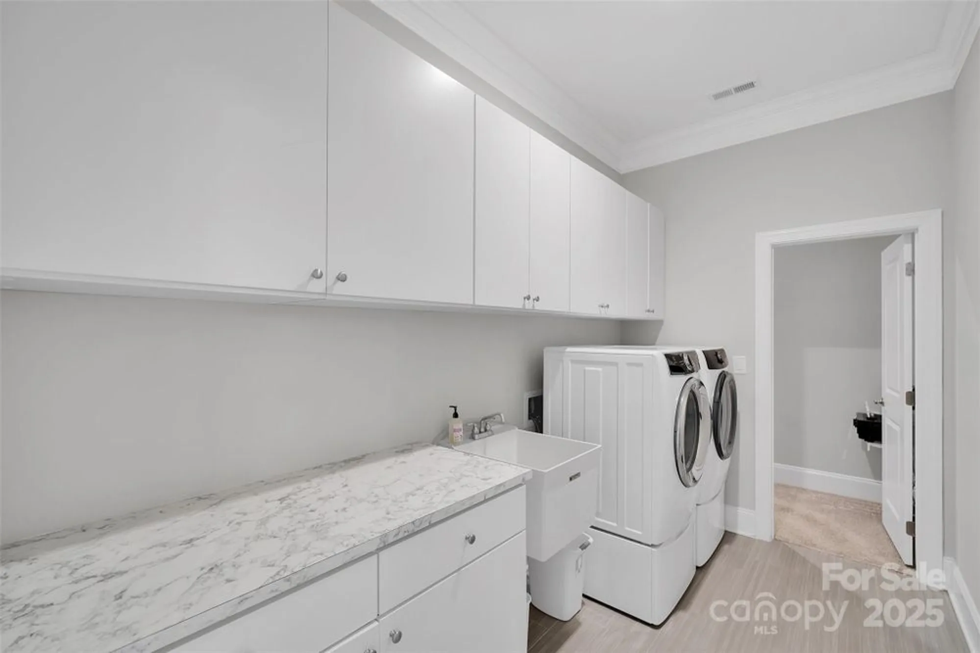 Property Slideshow image 13 of 26 | 13124 palisades shoals rd, Charlotte, NC, 28278