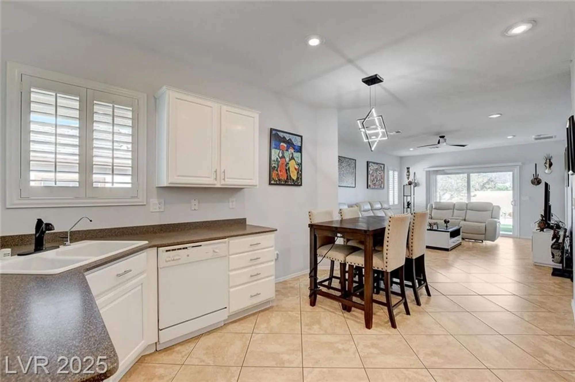 Property Slideshow image 17 of 72 | 2576 binary stars st, Henderson, NV, 89044