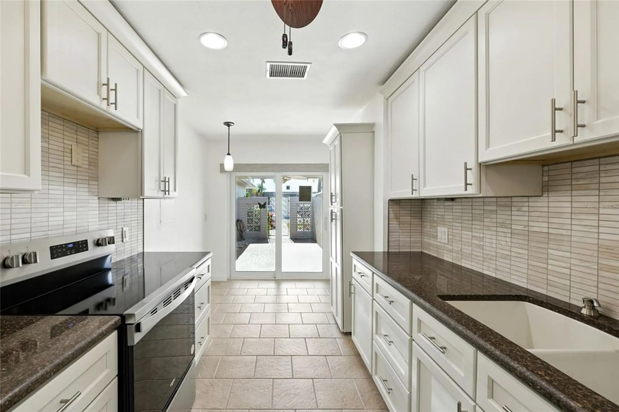 Property Slideshow image 11 of 70 | 545 boca ciega point blvd n, St Petersburg, FL, 33708