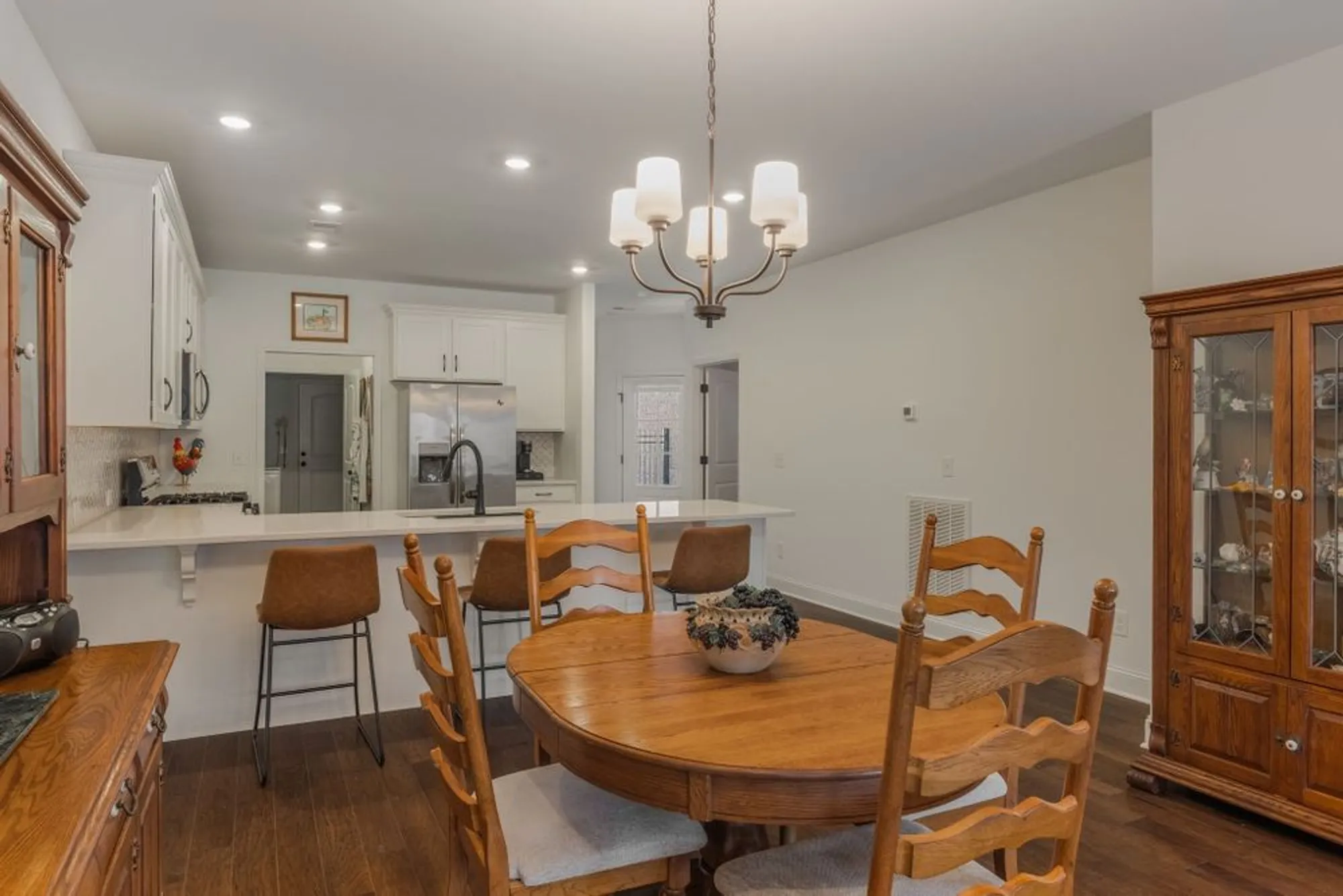 Property Slideshow image 12 of 39 | 1570 cedarbrooke ln, Lebanon, TN, 37090