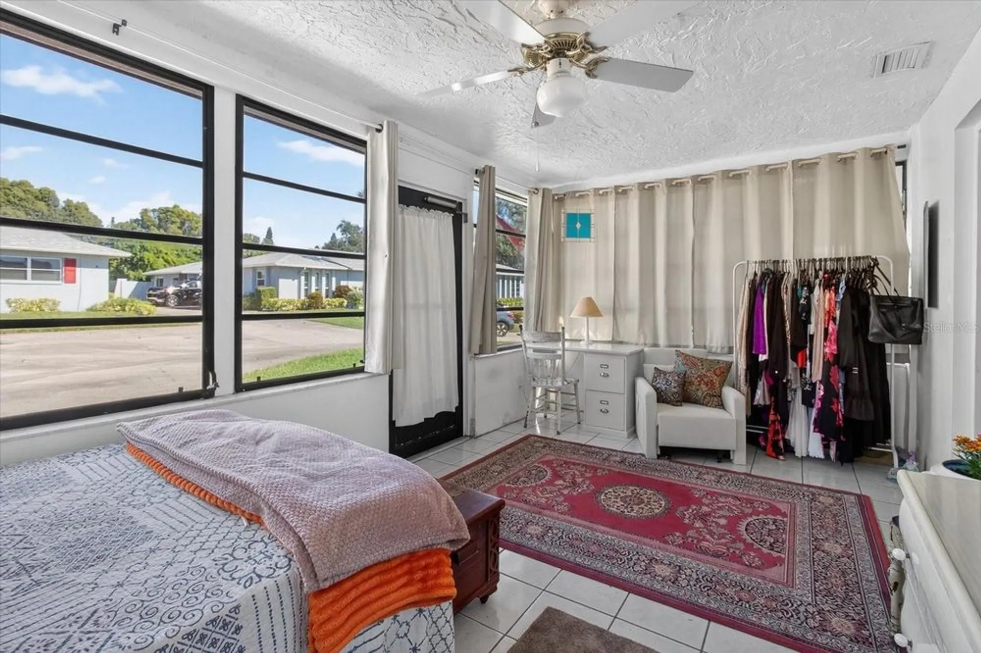 Property Slideshow image 7 of 51 | 1605 whitebridge dr b, Palm Harbor, FL, 34684