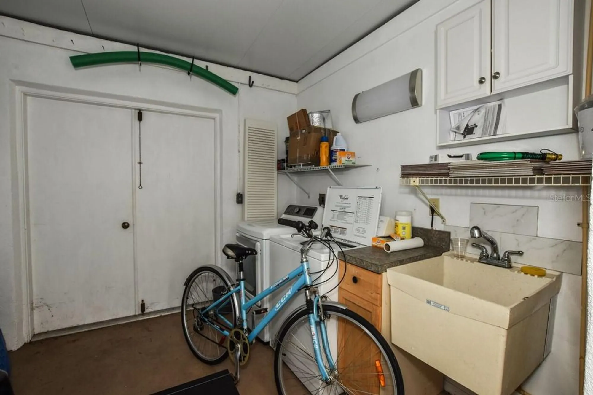 Property Slideshow image 31 of 63 | 208 cerromar way 26, Venice, FL, 34293