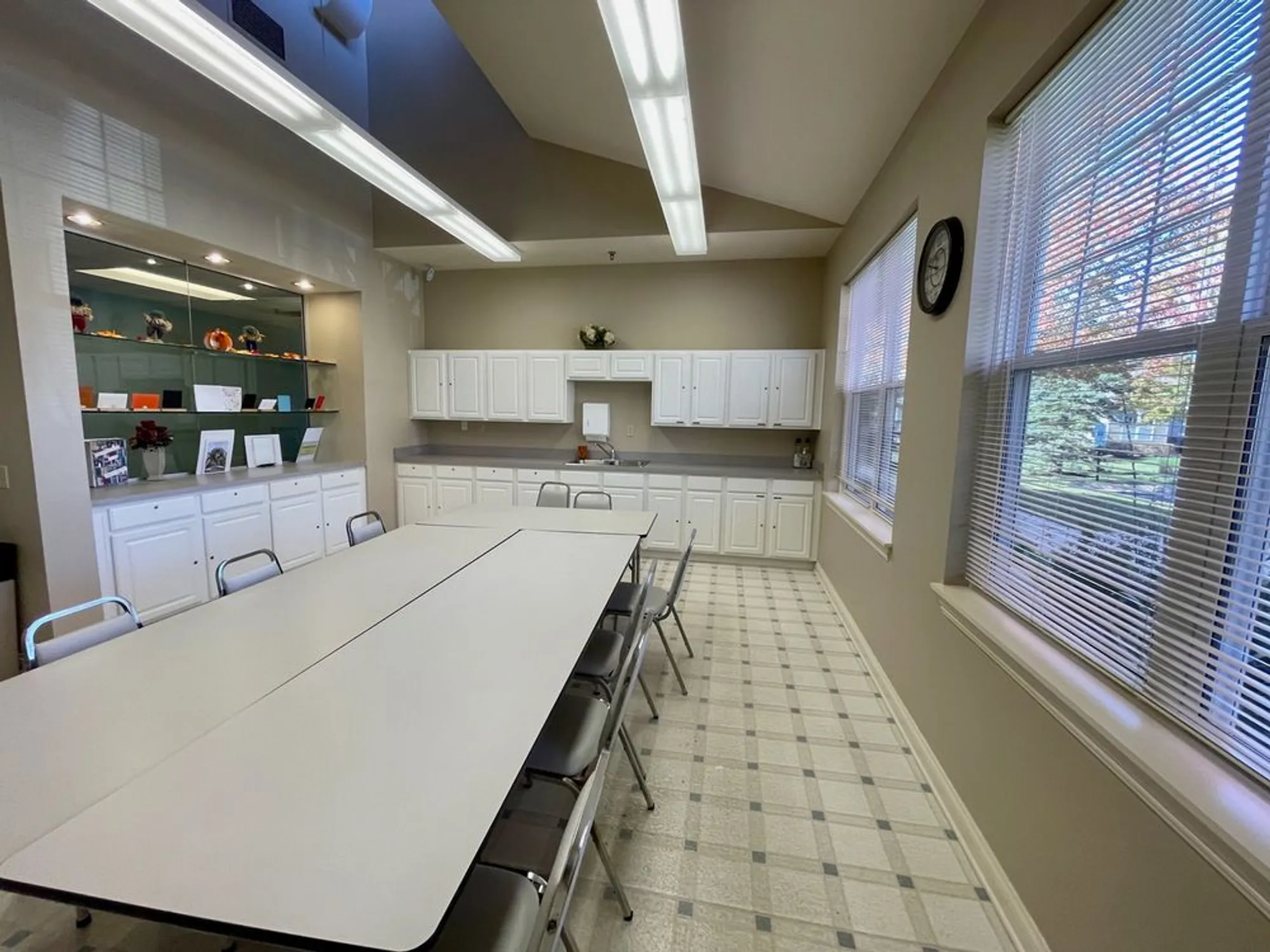 Property Slideshow image 47 of 58 | 16174 seneca lake cir, Crest Hill, IL, 60403