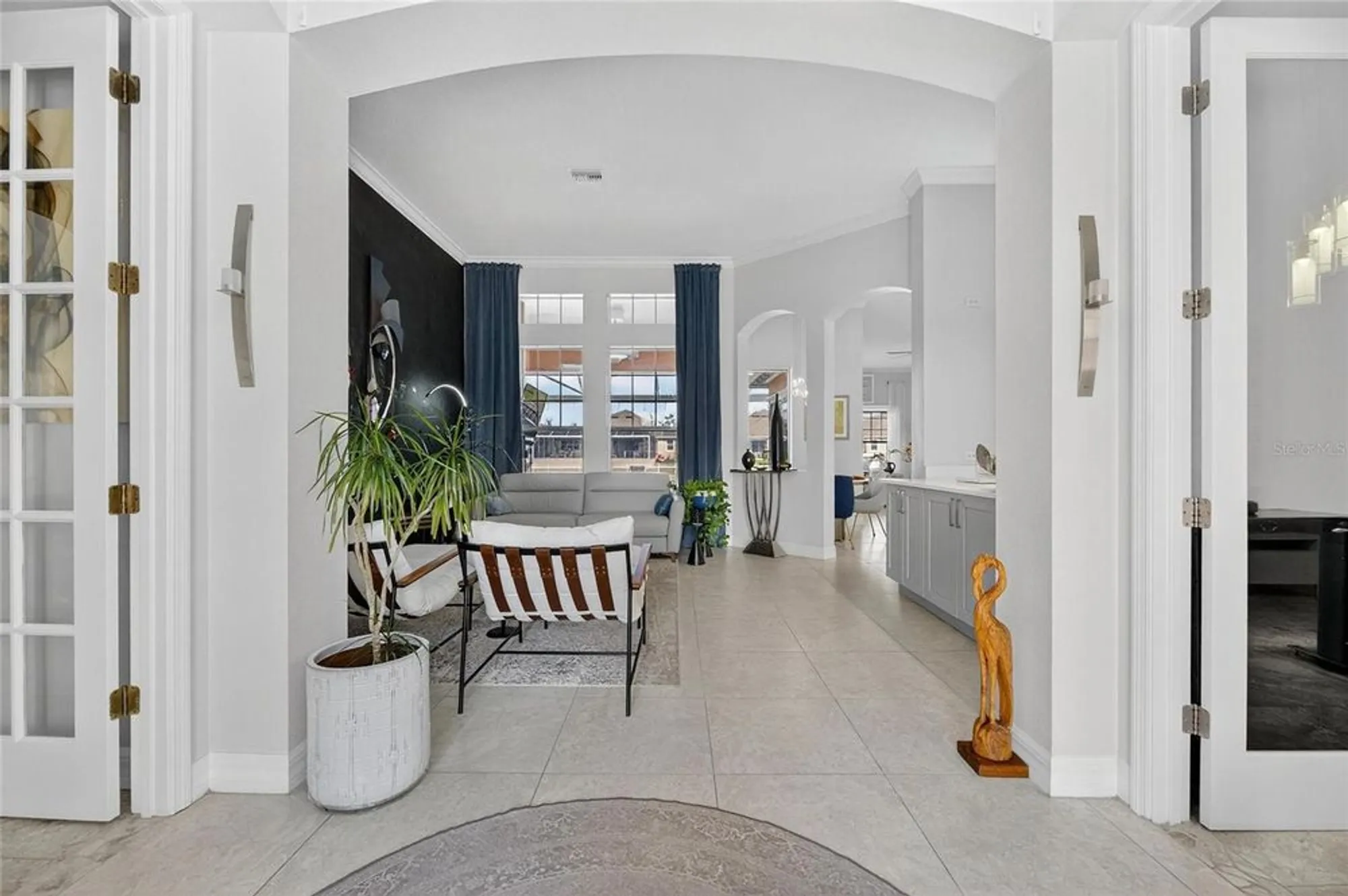 Property Slideshow image 10 of 99 | 719 islebay dr, Apollo Beach, FL, 33572