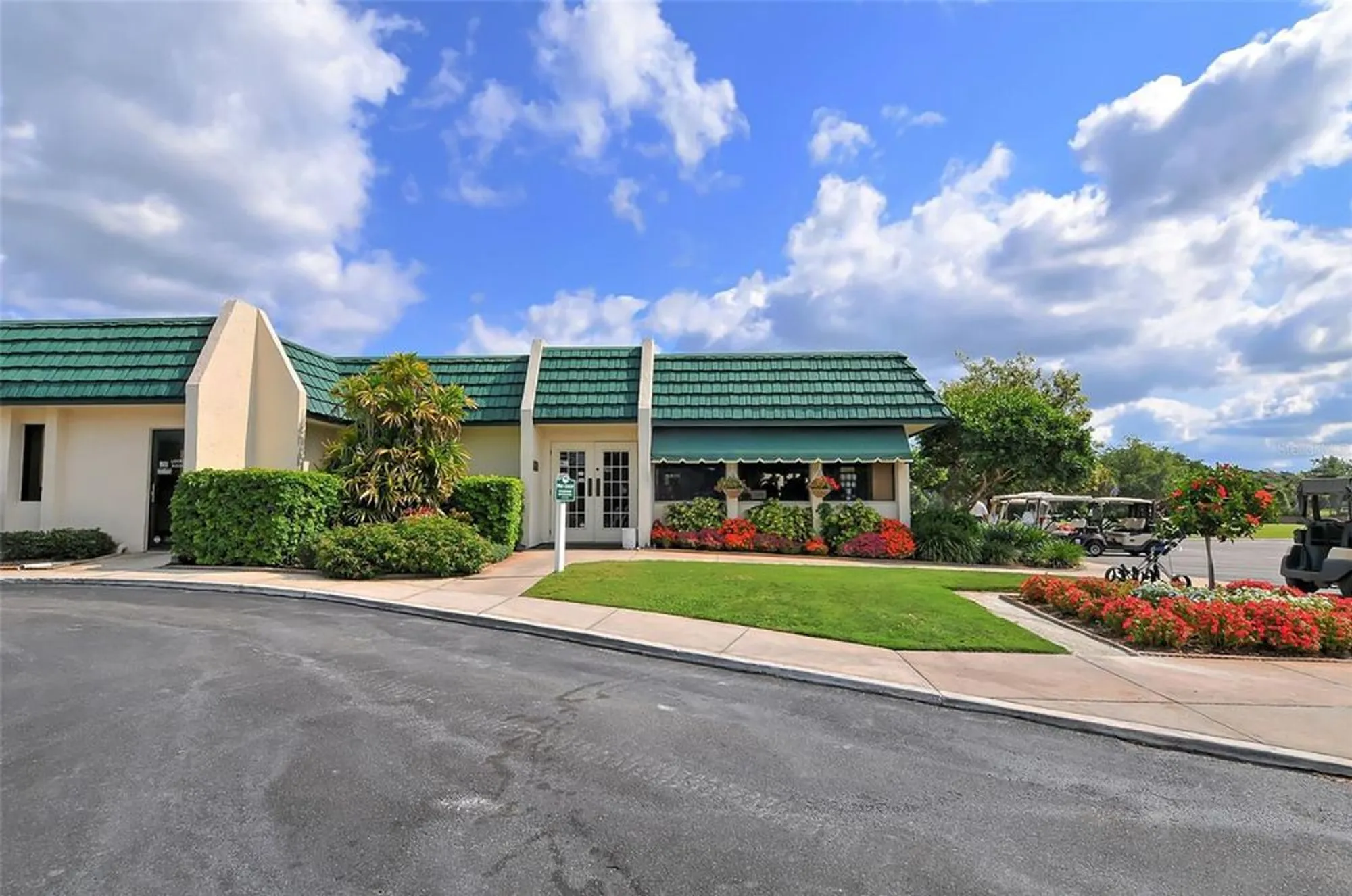 Property Slideshow image 47 of 49 | 7360 oak moss dr # 4, Sarasota, FL, 34241