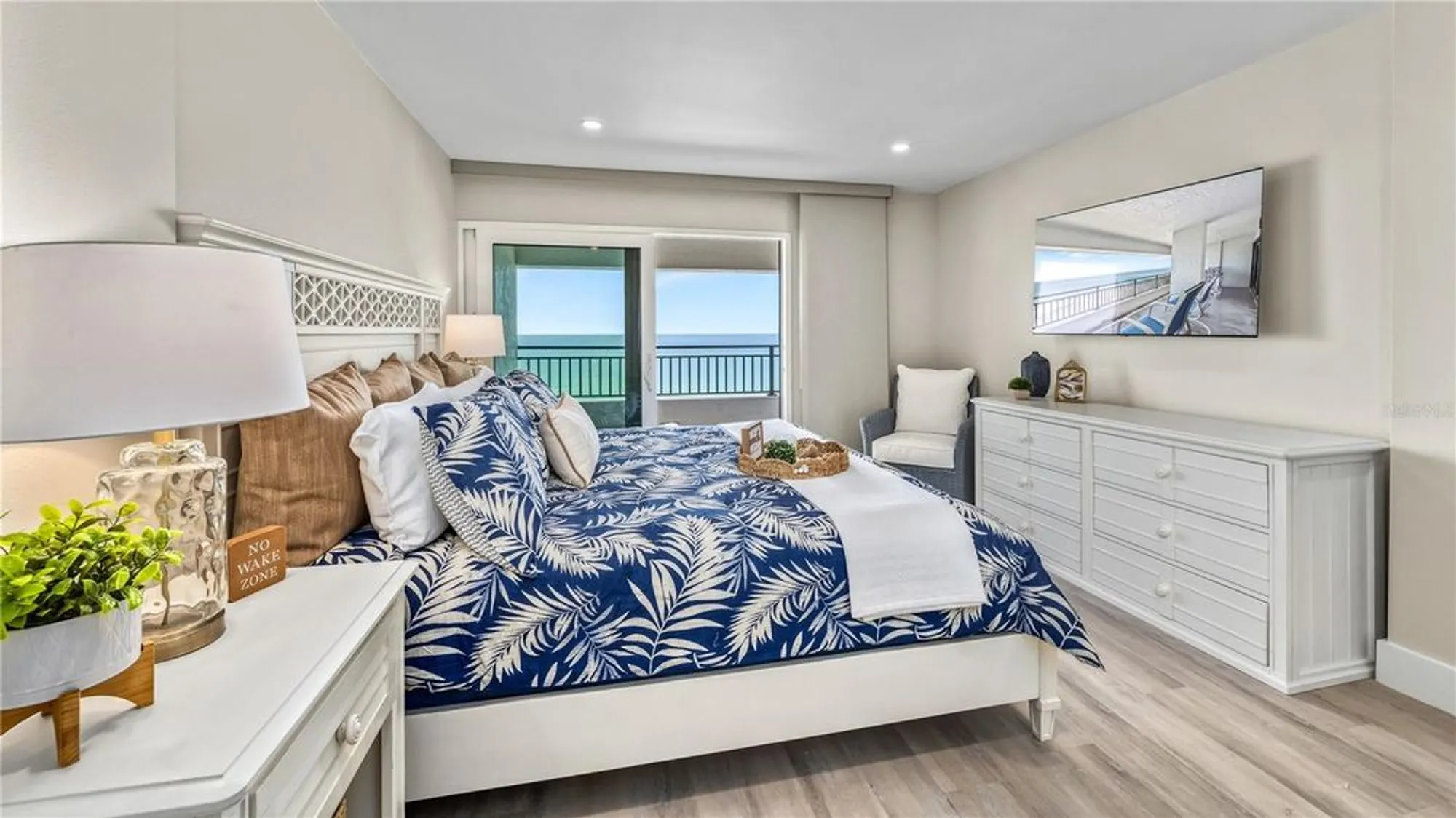 Property Slideshow image 32 of 58 | 20 whispering sands dr 1205, Sarasota, FL, 34242