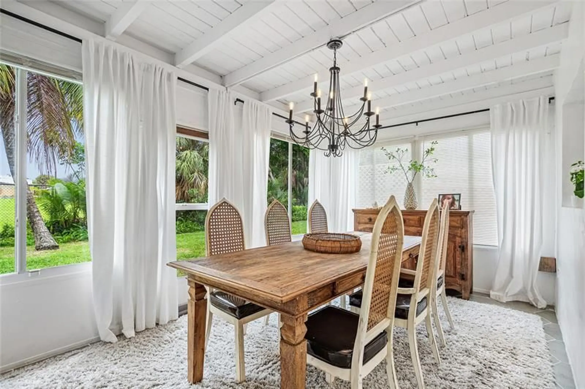 Property Slideshow image 5 of 23 | 170 nw 27th st, Pompano Beach, FL, 33064