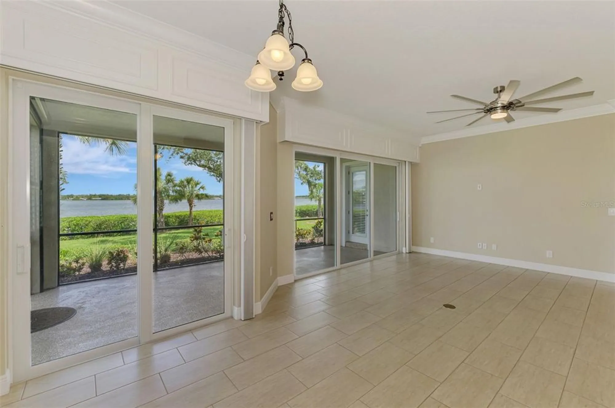 Property Slideshow image 19 of 77 | 1226 riverscape st, Bradenton, FL, 34208