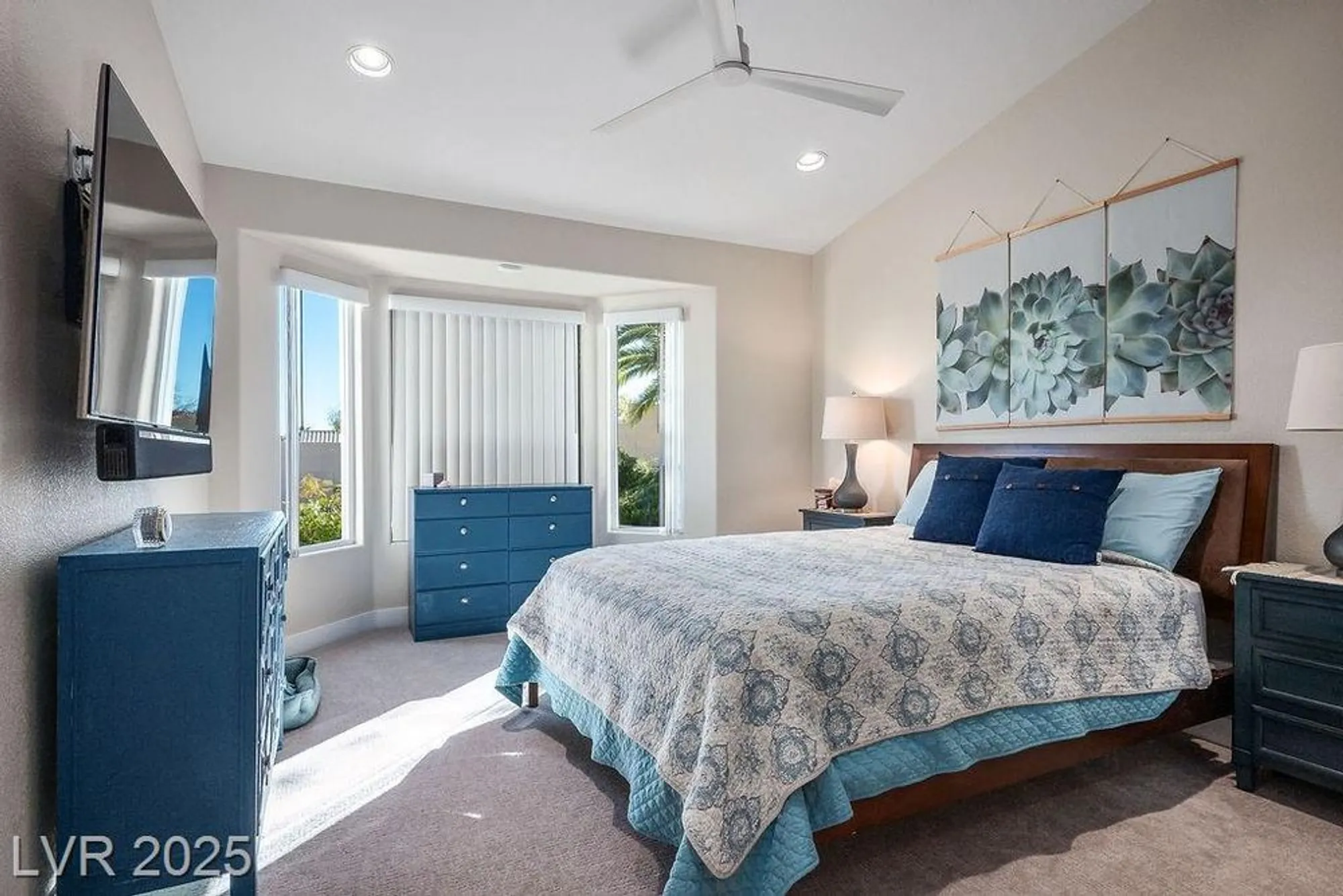 Property Slideshow image 13 of 85 | 2620 deer lake st, Las Vegas, NV, 89134