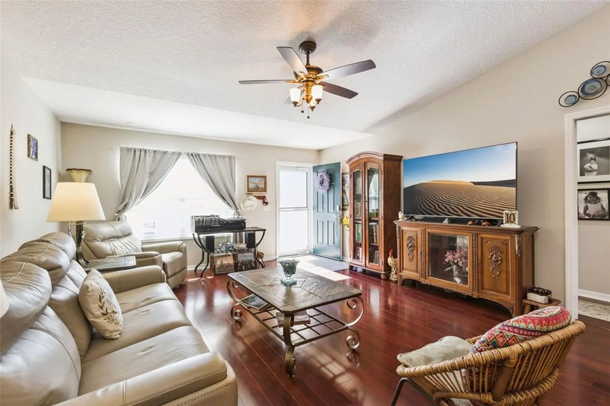 Property Slideshow image 15 of 75 | 909 abaco path, The Villages, FL, 32163