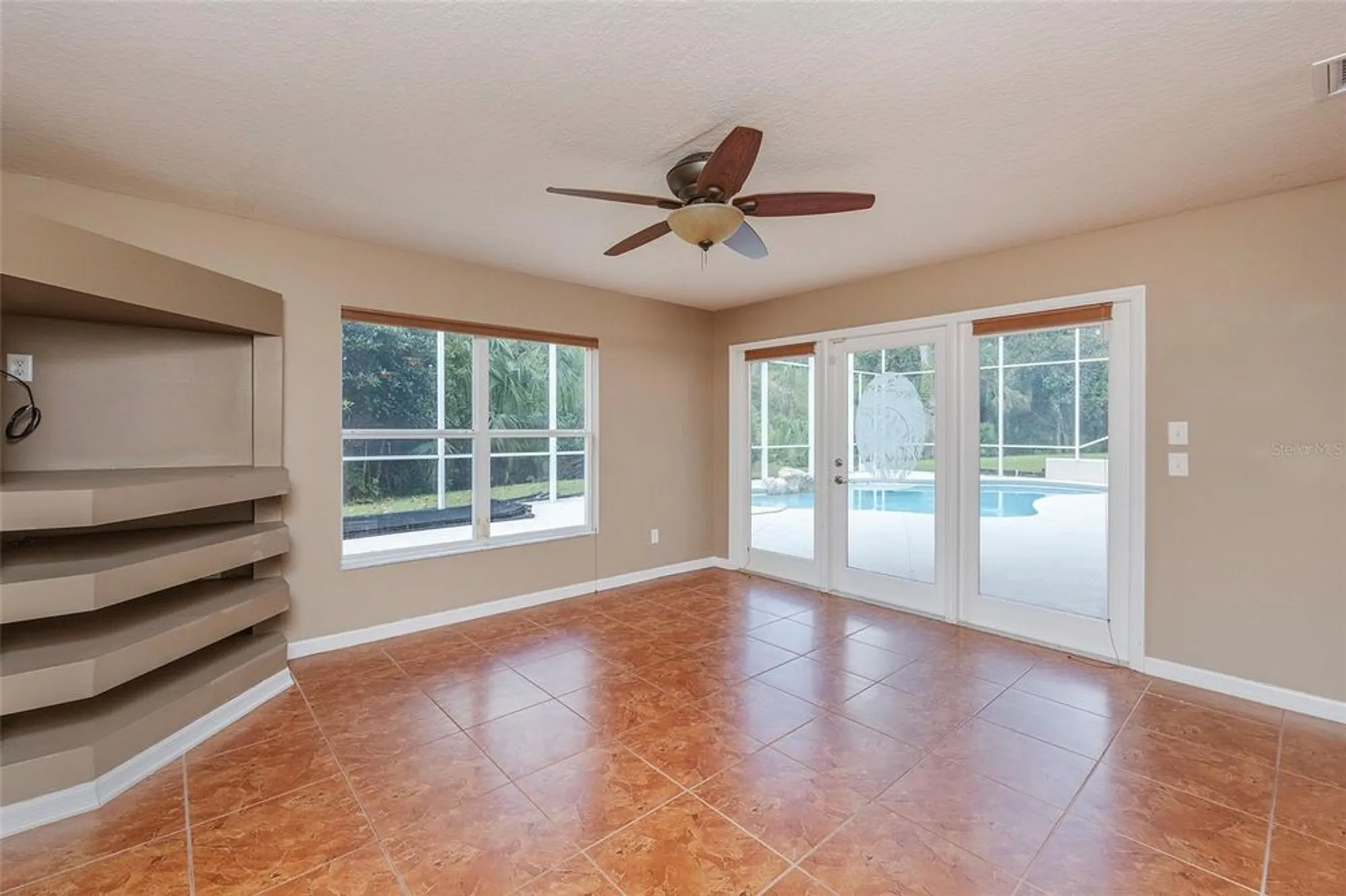 Property Slideshow image 15 of 66 | 6065 spruce point cir, Port Orange, FL, 32128