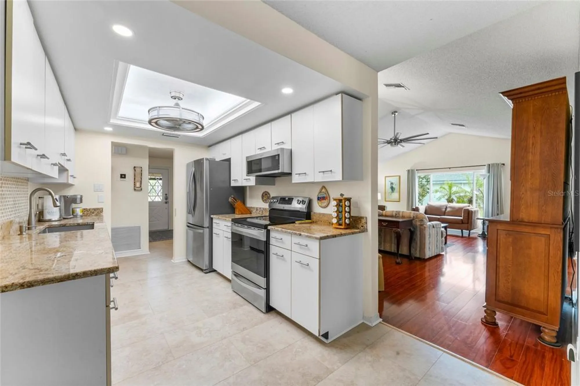 Property Slideshow image 14 of 52 | 1817 new bedford dr, Sun City Center, FL, 33573