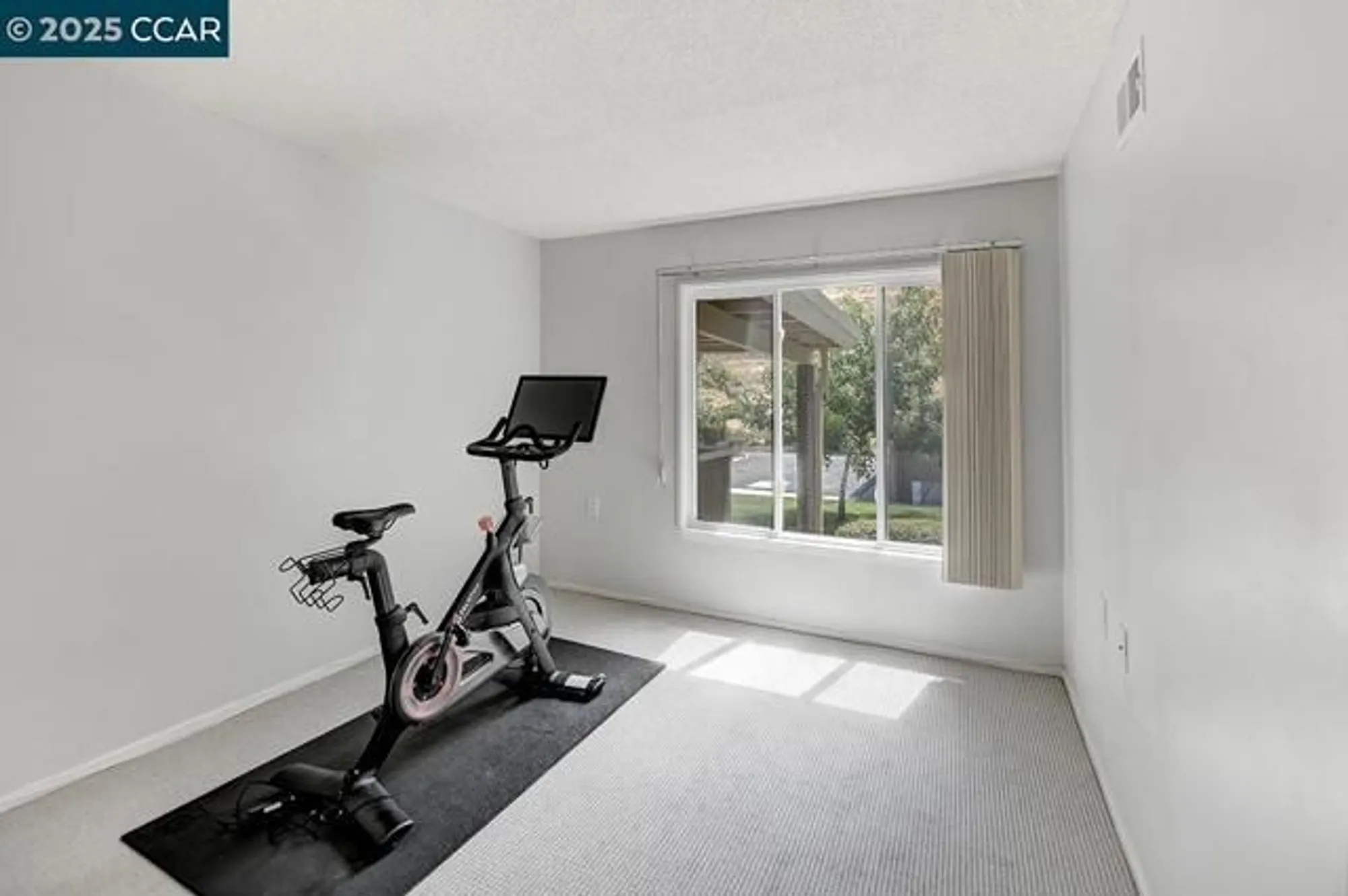Property Slideshow image 29 of 43 | 1427 rockledge ln apt 5, Walnut Creek, CA, 94595
