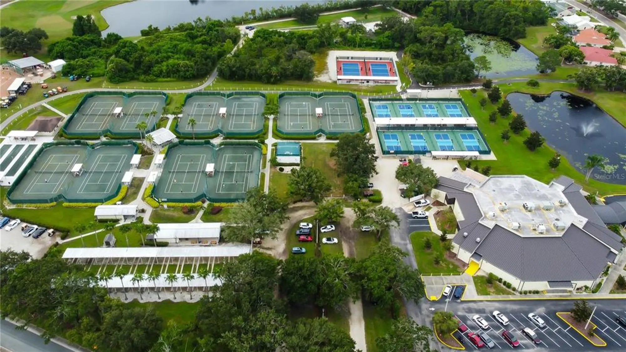 Property Slideshow image 58 of 77 | 329 club manor dr, Sun City Center, FL, 33573