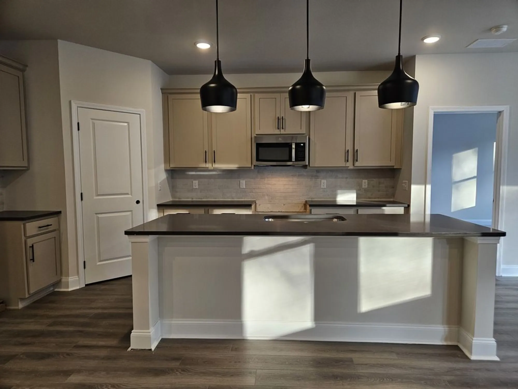 Property Slideshow image 18 of 40 | 340 stonehaus cir, Antioch, TN, 37013