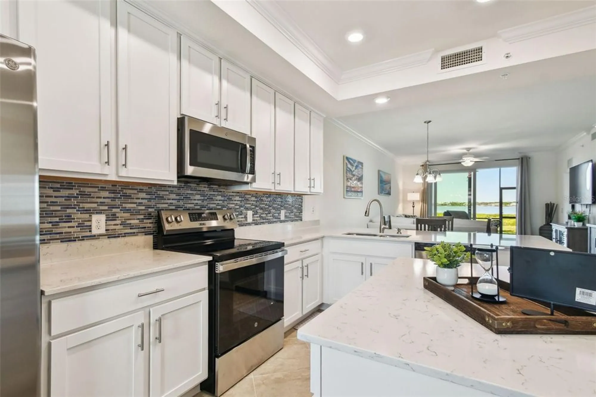 Property Slideshow image 8 of 45 | 1030 tidewater shores loop unit 104, Bradenton, FL, 34208