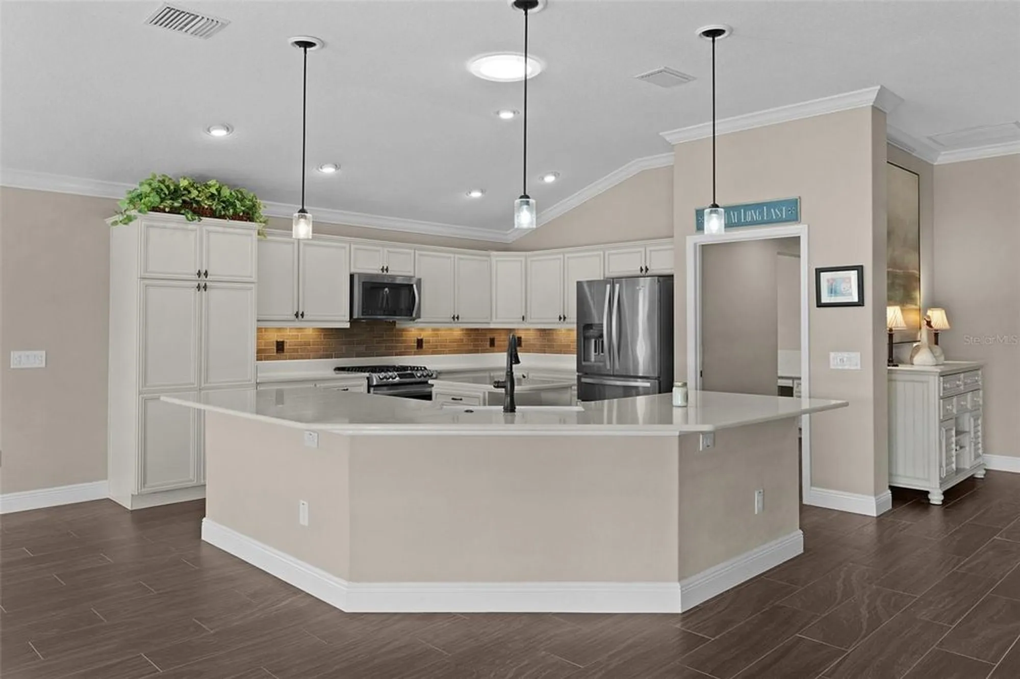 Property Slideshow image 12 of 60 | 3068 spanish moss way, The Villages, FL, 32163