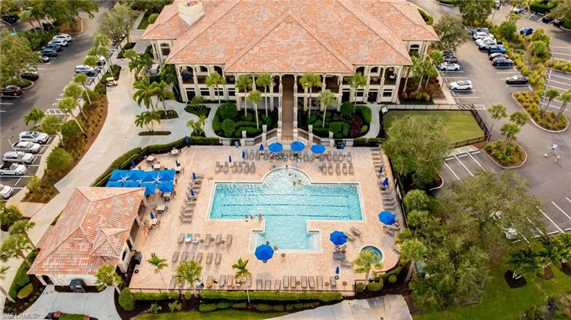 Property Slideshow image 29 of 37 | 20211 burnside pl 203, Estero, FL, 33928