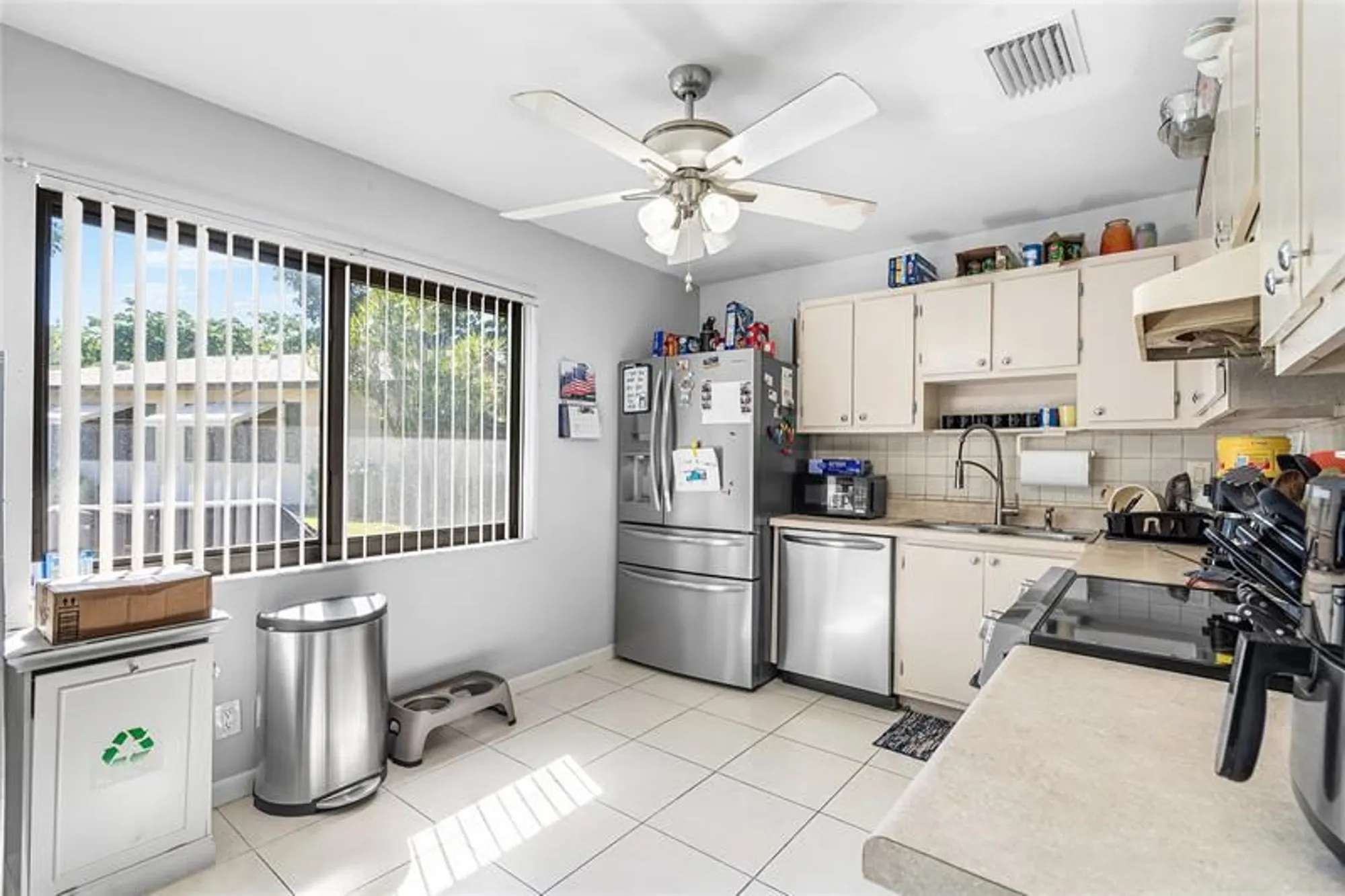 Property Slideshow image 11 of 30 | 1640 palmland dr # 1640, Boynton Beach, FL, 33436