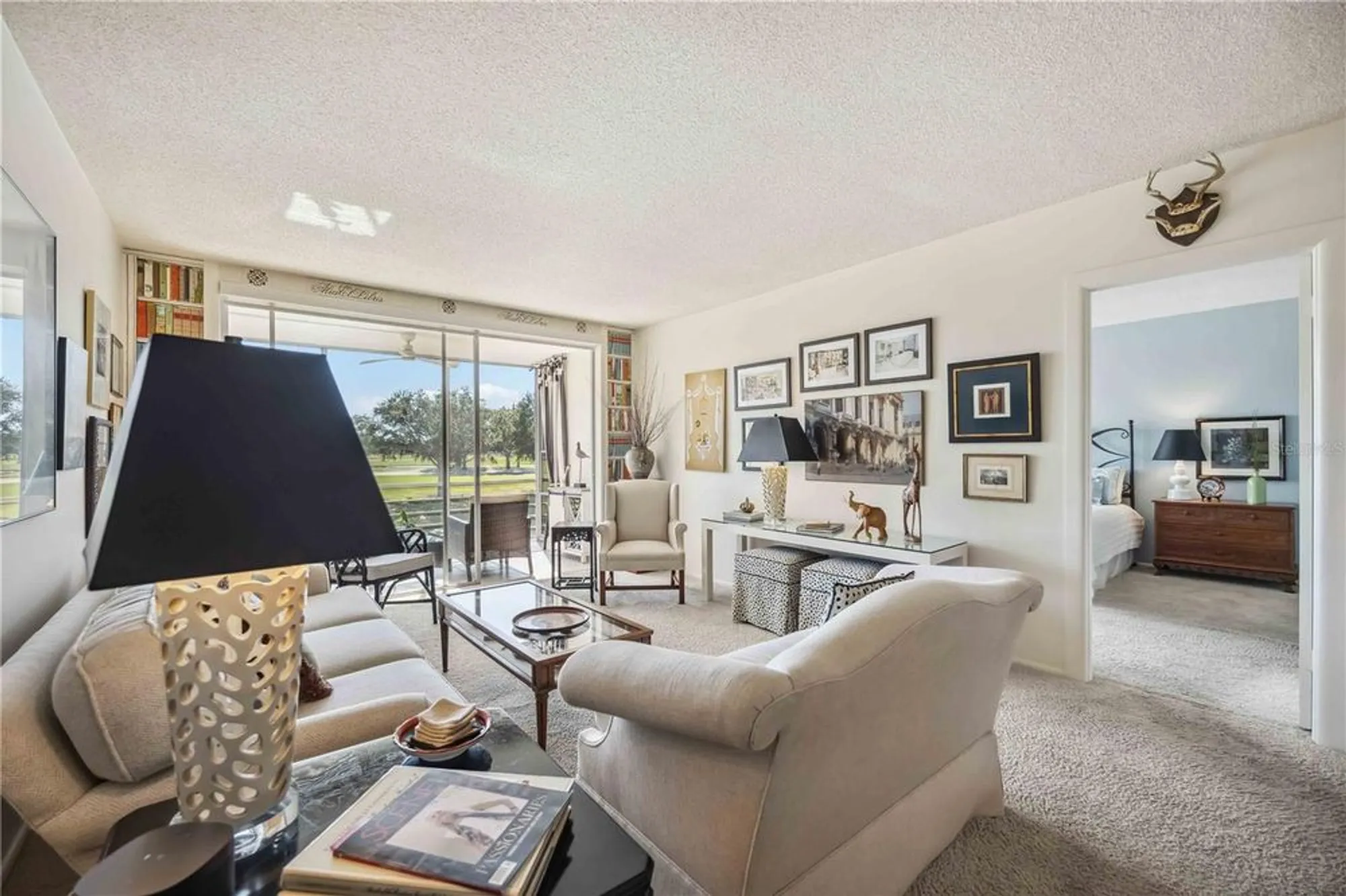 Property Slideshow image 9 of 31 | 7461 w country club dr 207, Sarasota, FL, 34243