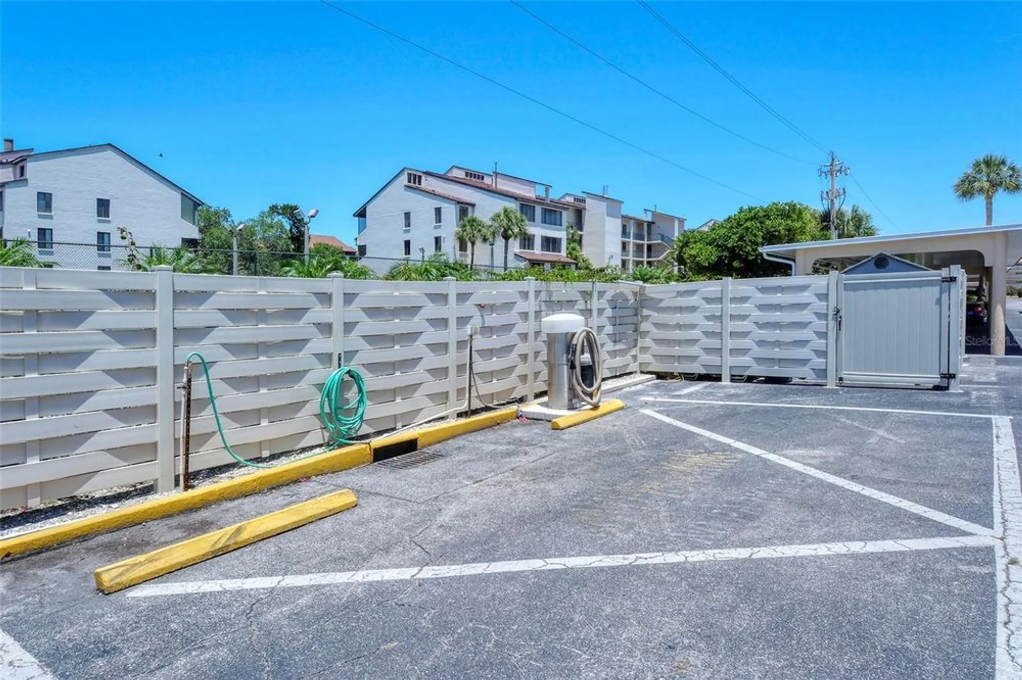 Property Slideshow image 68 of 90 | 1300 n portofino dr apt 305, Sarasota, FL, 34242