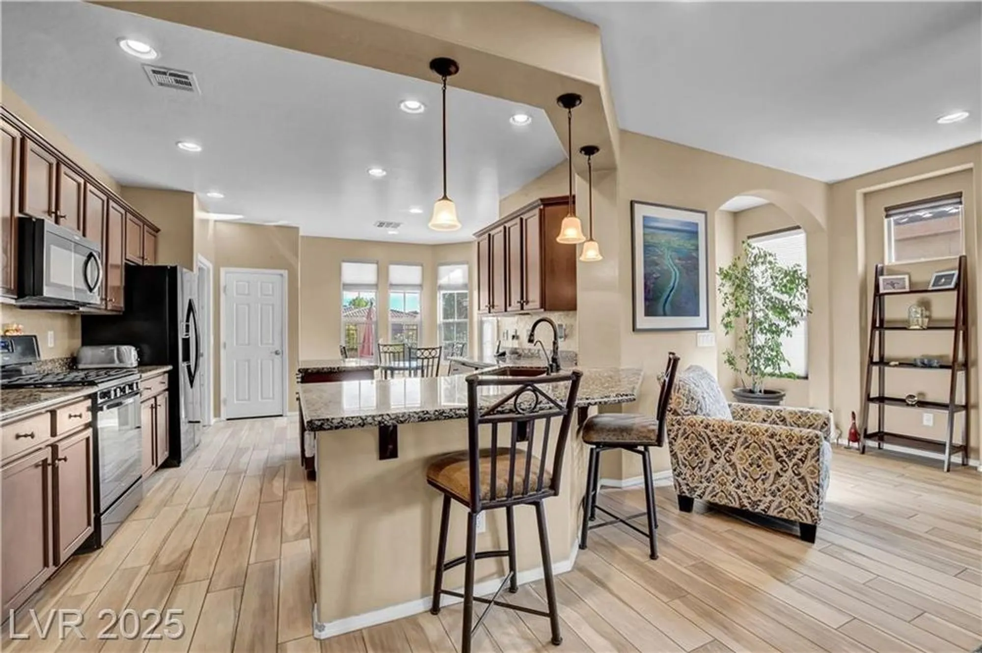Property Slideshow image 15 of 82 | 5749 keystone crest st, North Las Vegas, NV, 89081