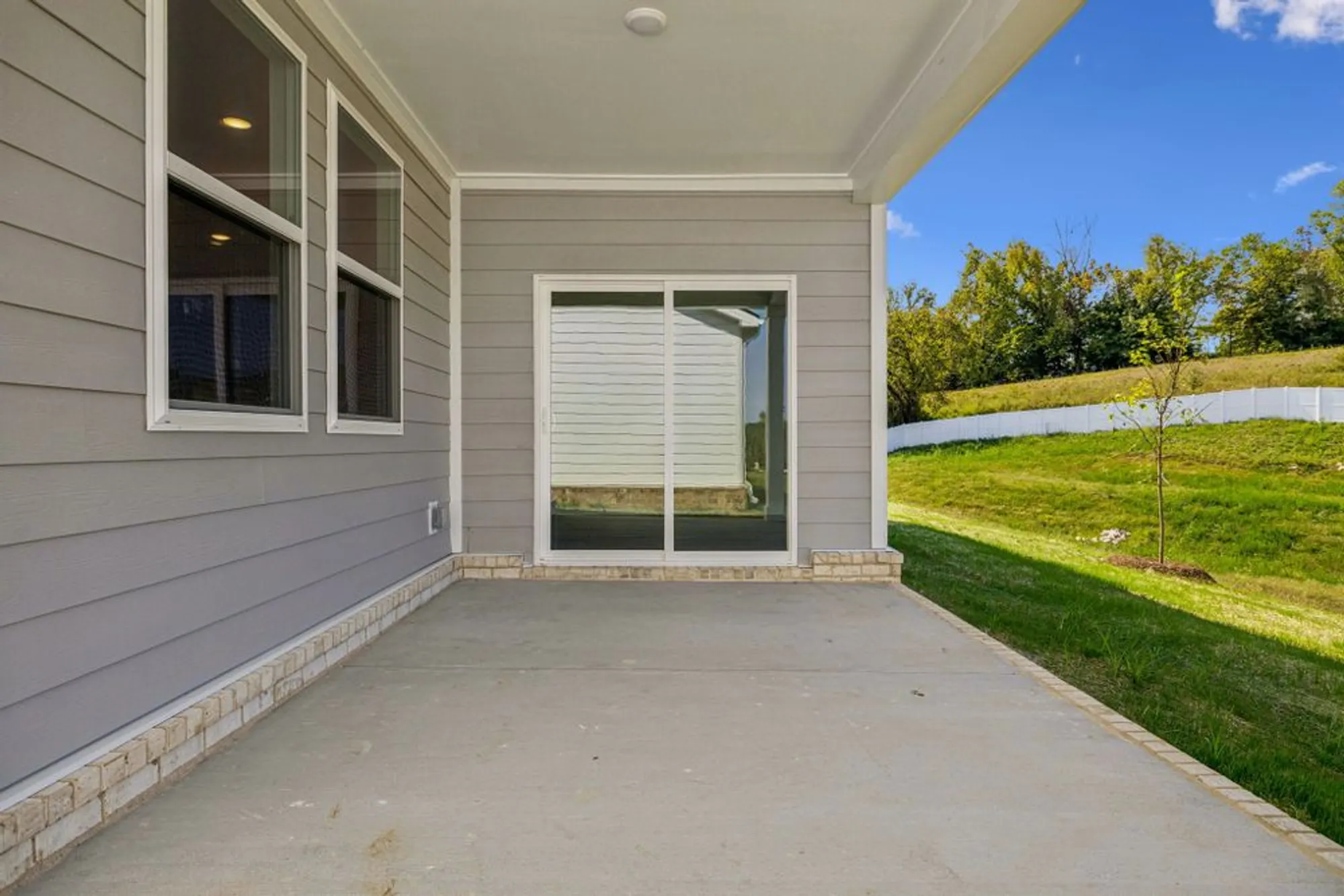 Property Slideshow image 42 of 48 | 312 stonehaus cir, Antioch, TN, 37013