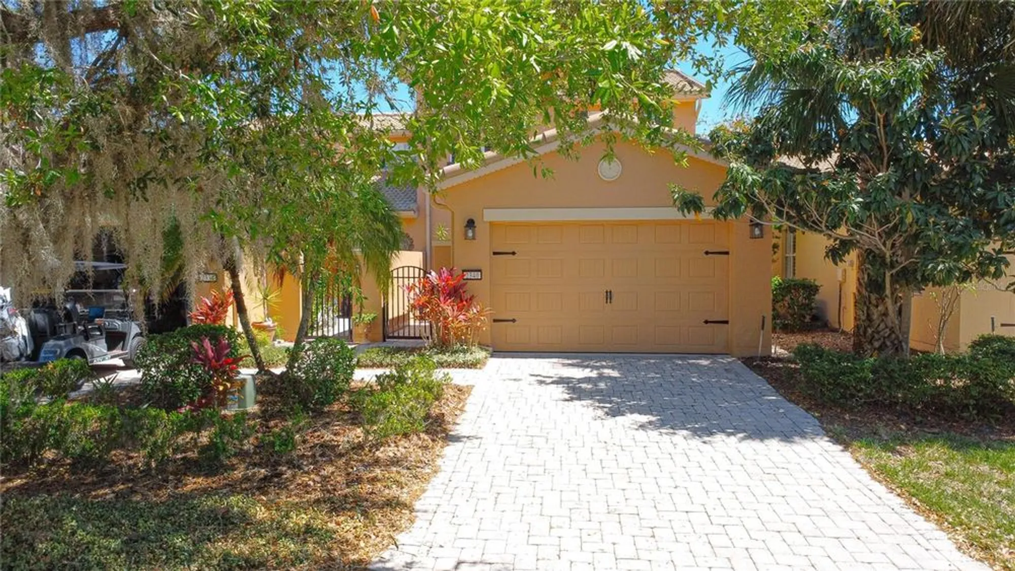 Property Slideshow image 2 of 64 | 2340 palm tree dr, Kissimmee, FL, 34759