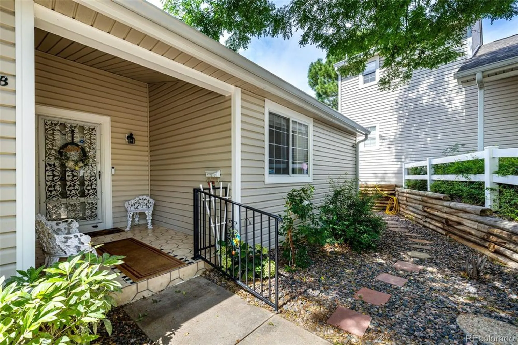 Property Slideshow image 3 of 47 | 13787 e marina dr b, Aurora, CO, 80014