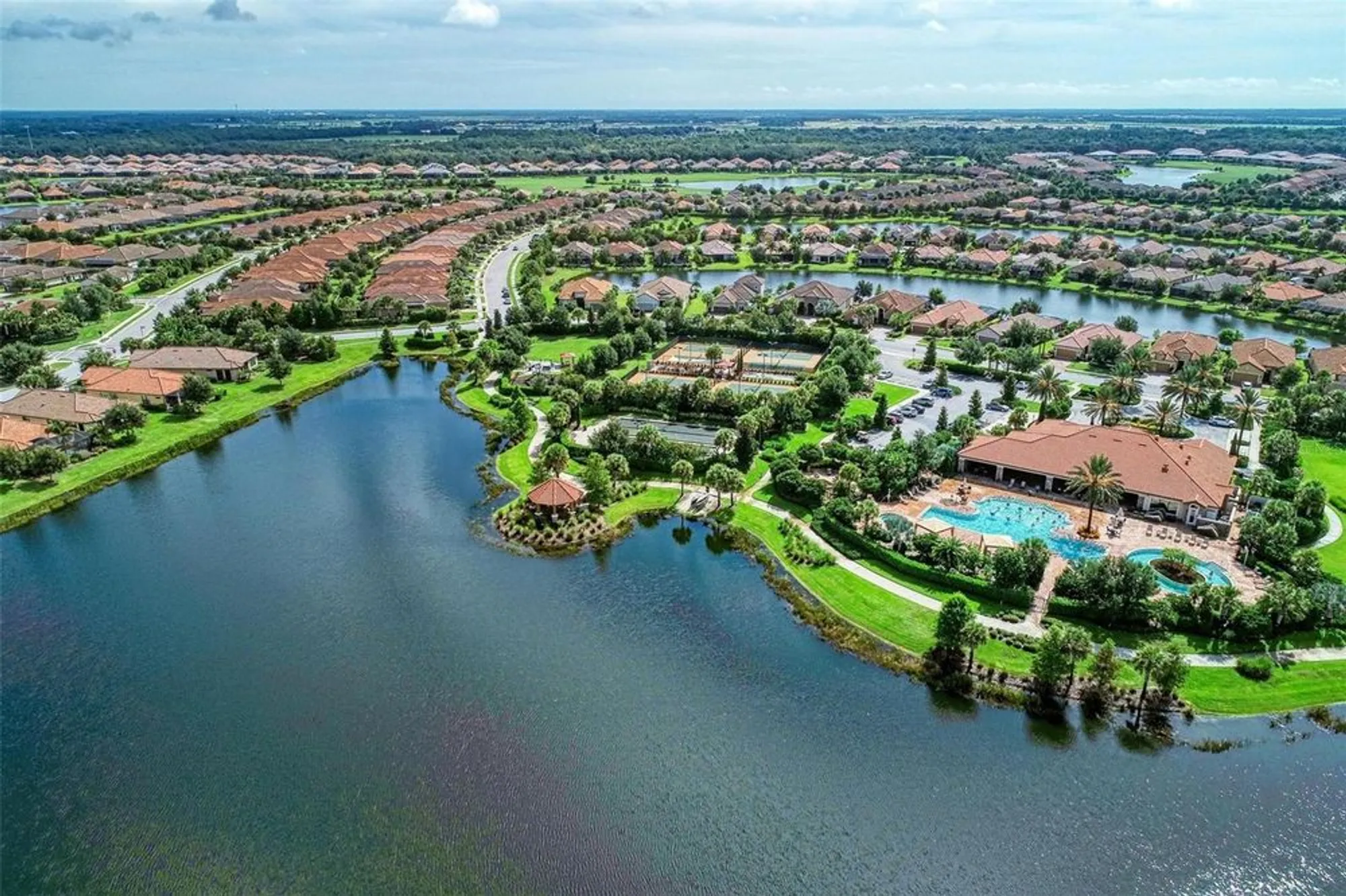 Property Slideshow image 76 of 86 | 5016 savona run, Bradenton, FL, 34211