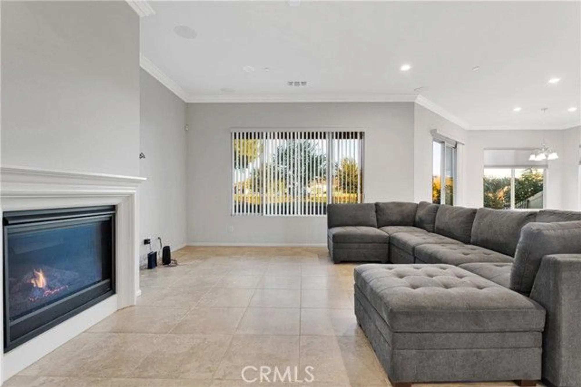 Property Slideshow image 10 of 49 | 19255 castana st, Apple Valley, CA, 92308