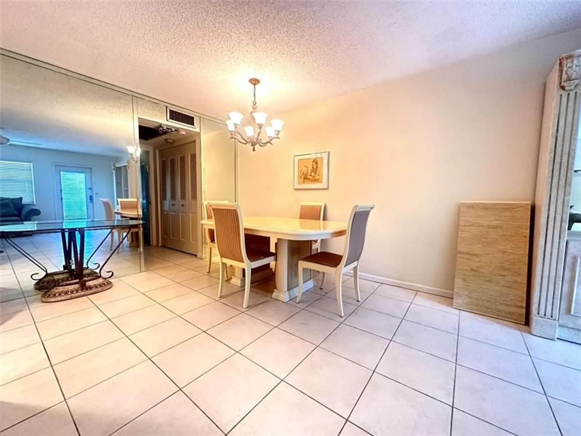 Property Slideshow image 5 of 57 | 2009 berkshire a # 2009, Deerfield Beach, FL, 33442