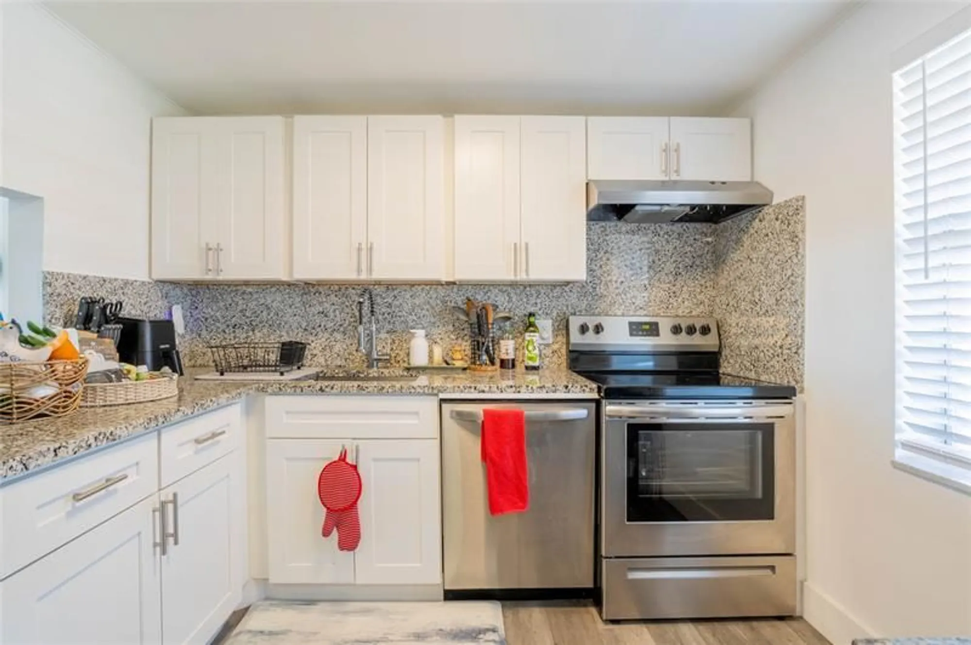 Property Slideshow image 22 of 31 | 1000 country club dr 403, Margate, FL, 33063