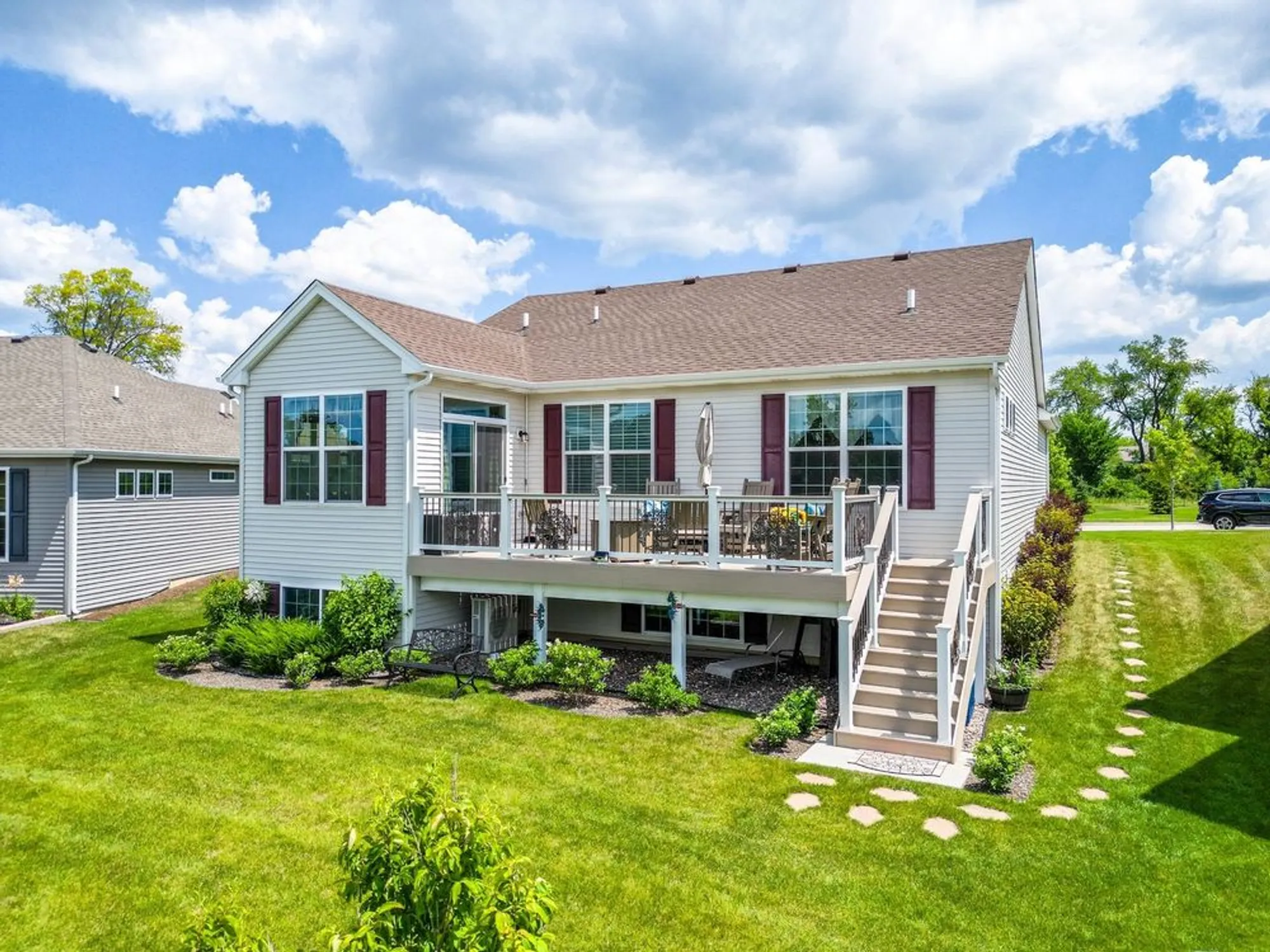 Property Slideshow image 35 of 36 | , Volo, IL, 60020