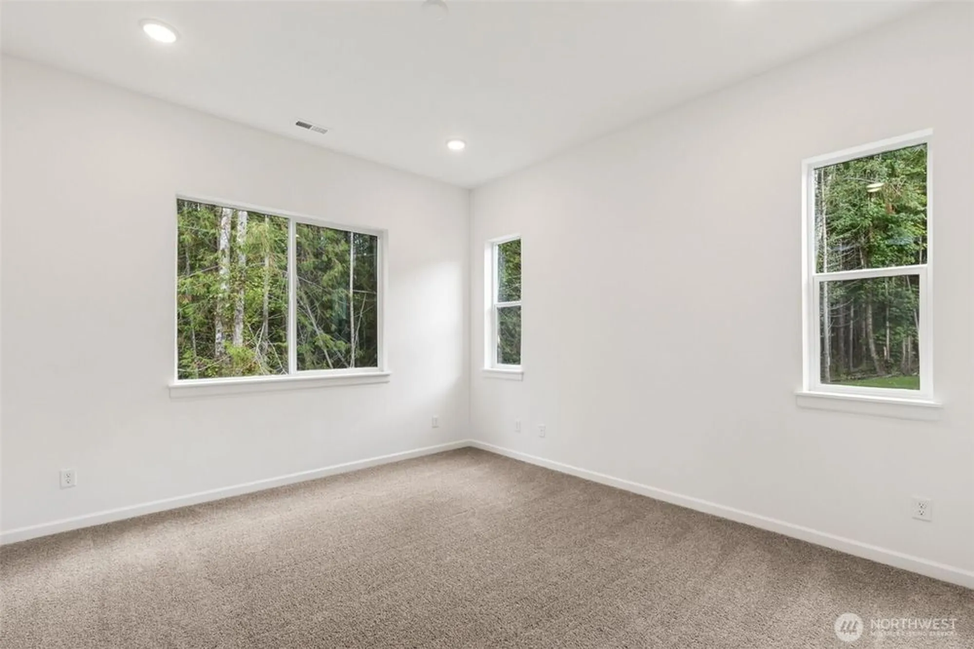 Property Slideshow image 8 of 14 | 71 mccartney peak # 72, Port Ludlow, WA, 98365