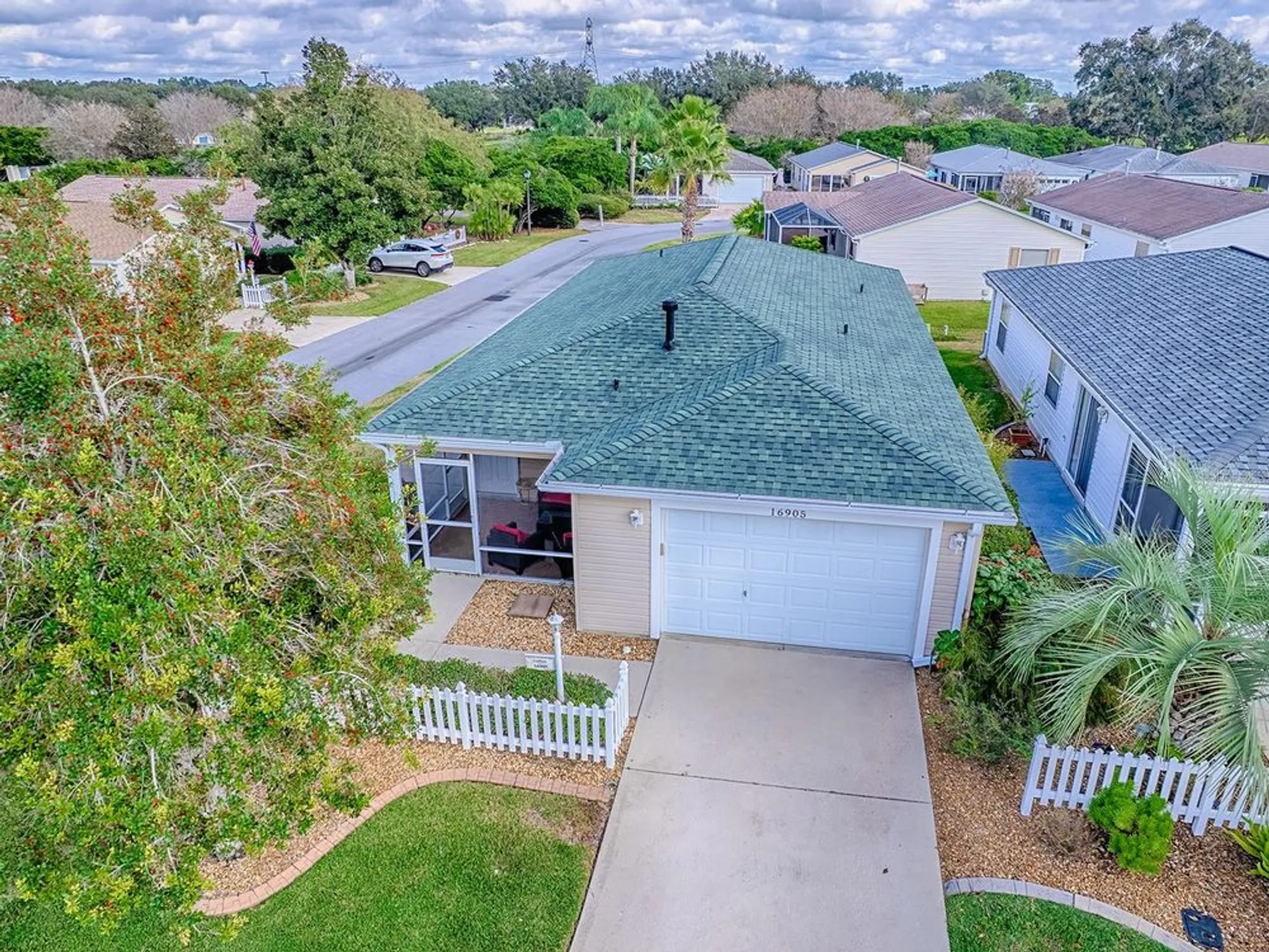 Property Slideshow image 16 of 19 | 16905 se 81st ellerslie ct, The Villages, FL, 32162