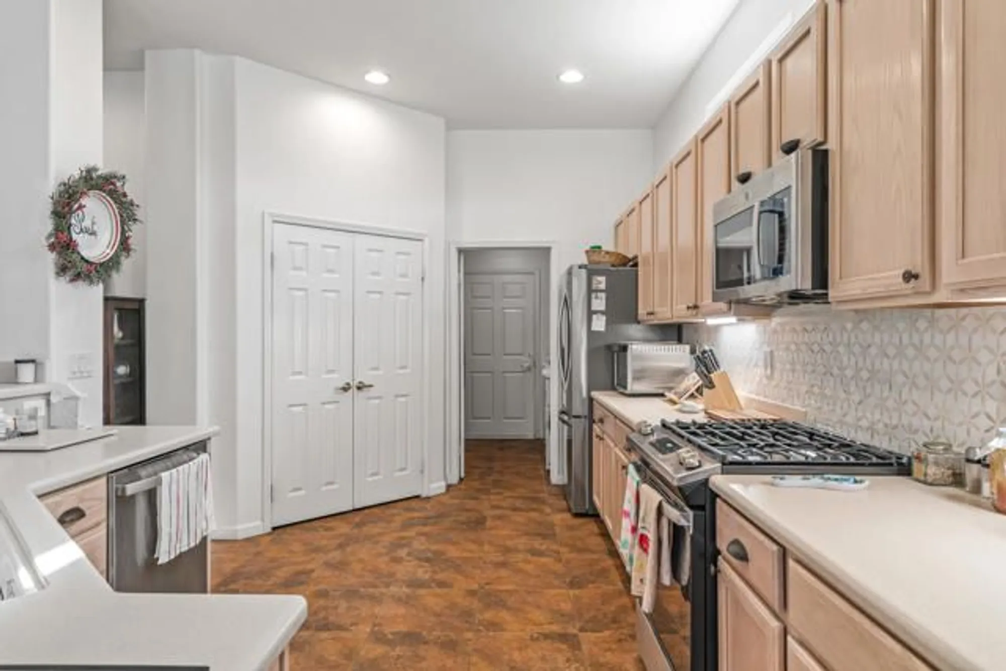 Property Slideshow image 21 of 56 | 44129 royal troon dr, Indio, CA, 92201