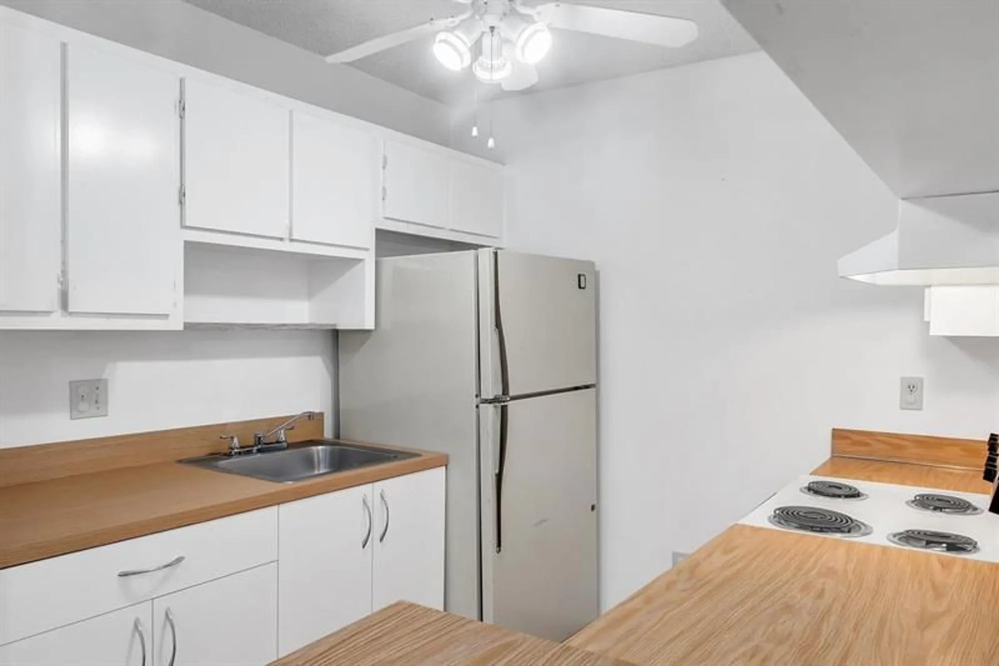 Property Slideshow image 14 of 34 | 7717 ashmont cr 109, Tamarac, FL, 33321