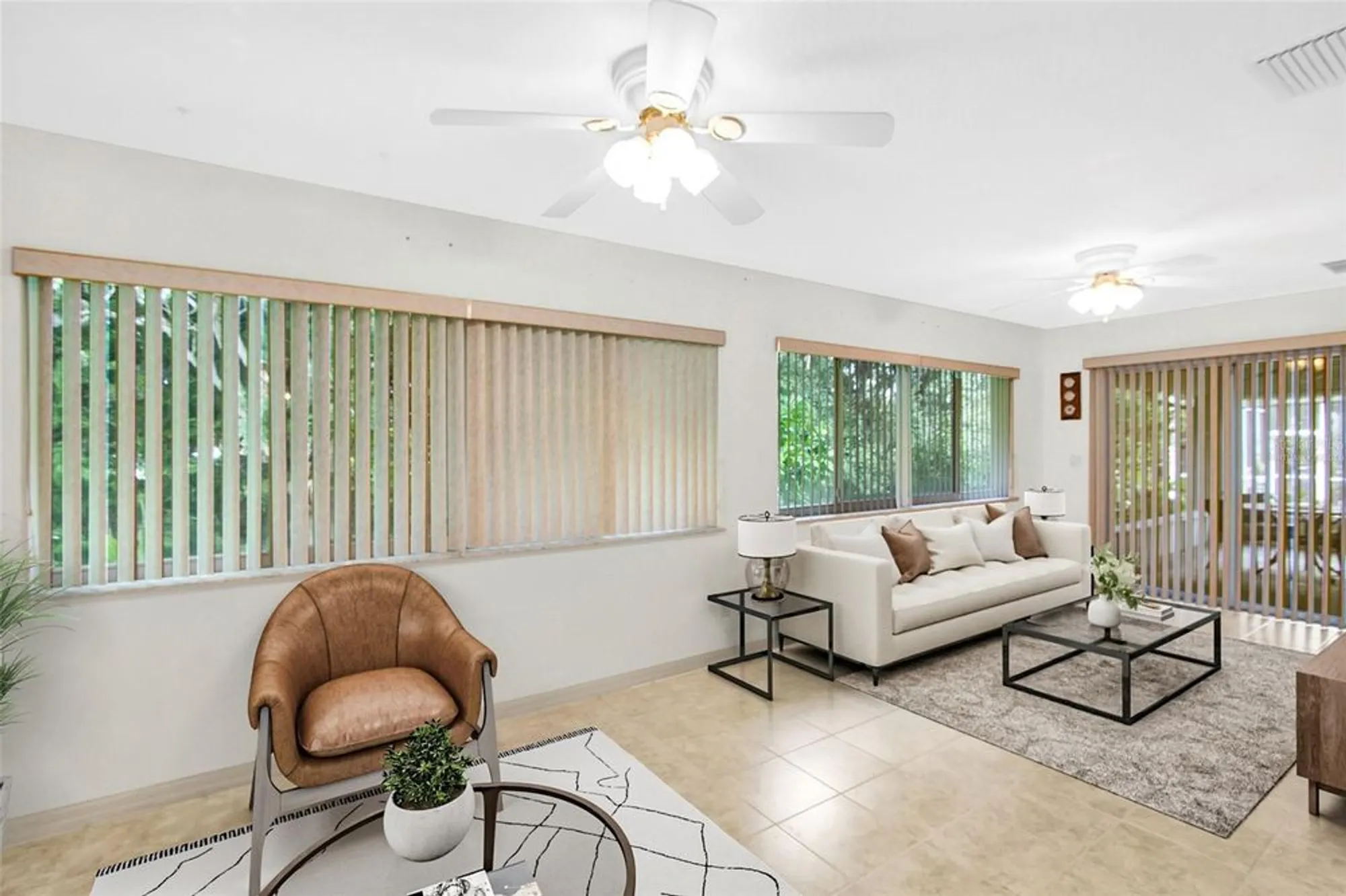 Property Slideshow image 7 of 59 | 5351 aurora dr, Leesburg, FL, 34748