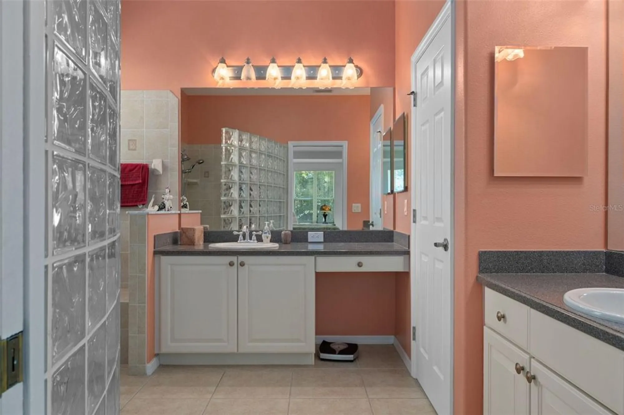 Property Slideshow image 30 of 69 | 1031 w diamond shore loop # 5, Hernando, FL, 34442