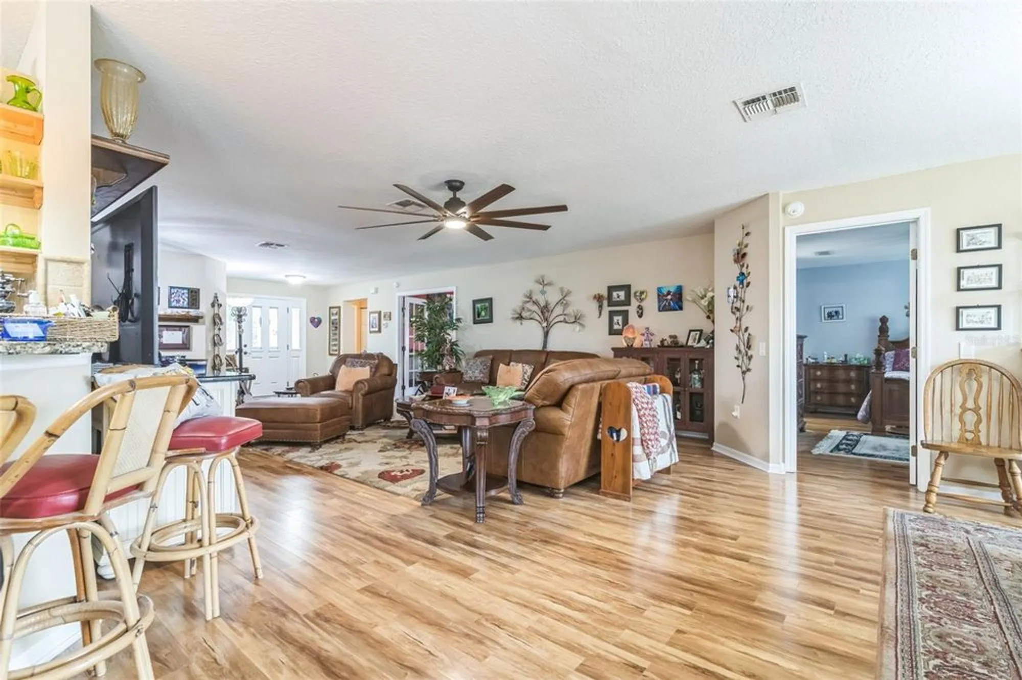 Property Slideshow image 9 of 32 | 9107 sw 102nd cir, Ocala, FL, 34481