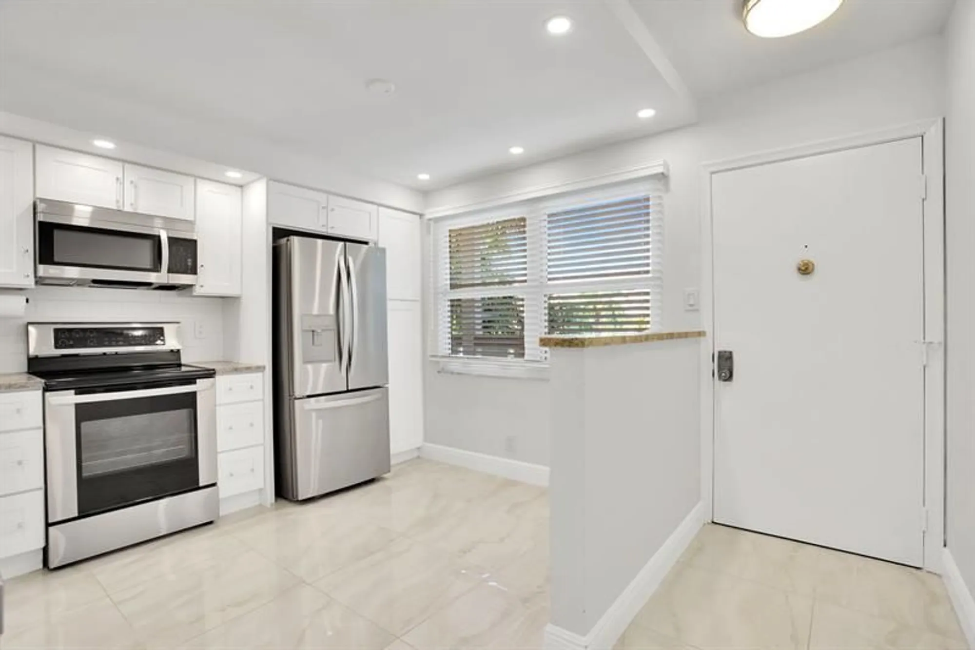 Property Slideshow image 3 of 32 | 2202 lucaya bnd h2, Coconut Creek, FL, 33066