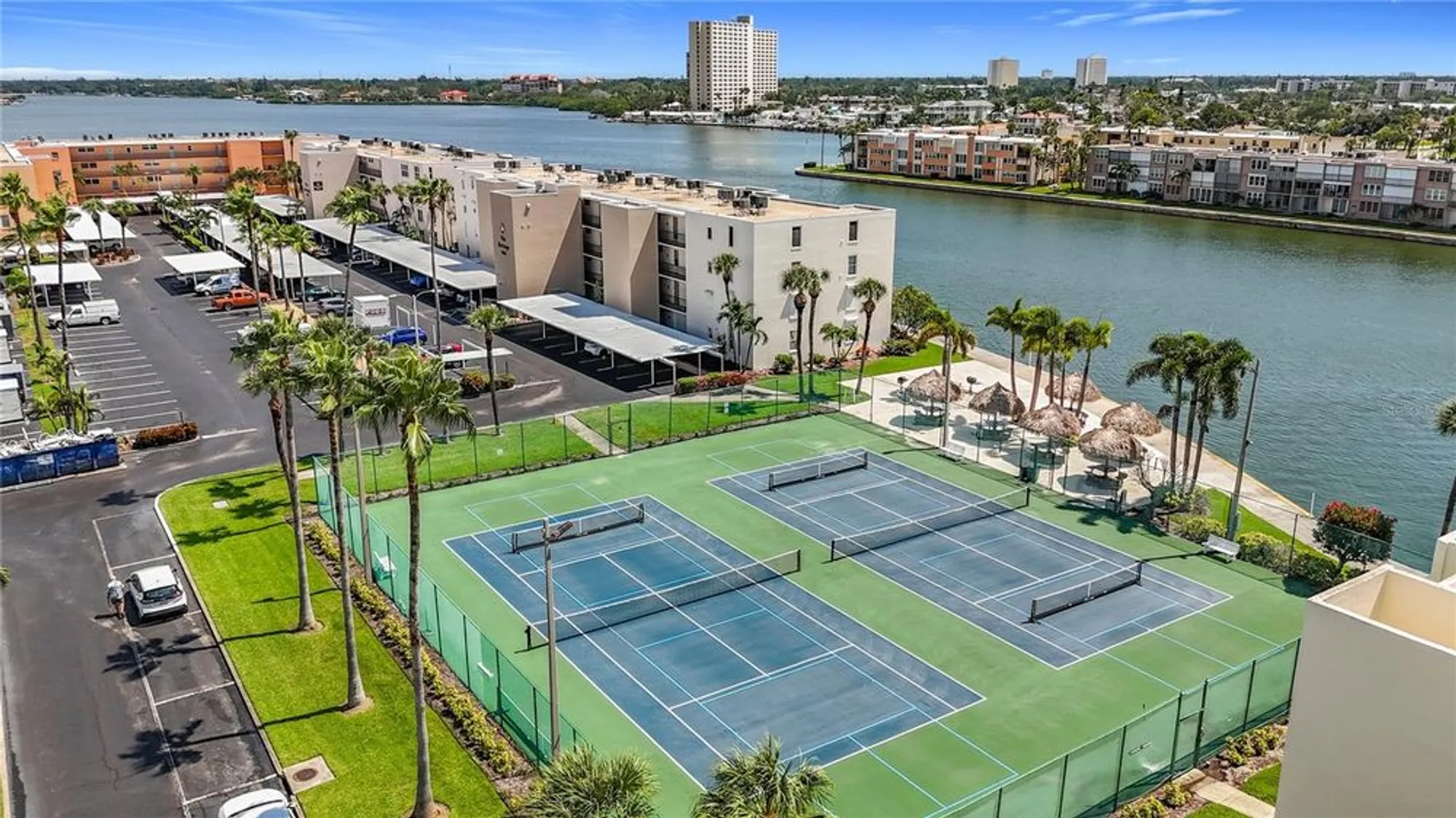 Property Slideshow image 47 of 62 | 7625 sun island dr 307, South Pasadena, FL, 33707