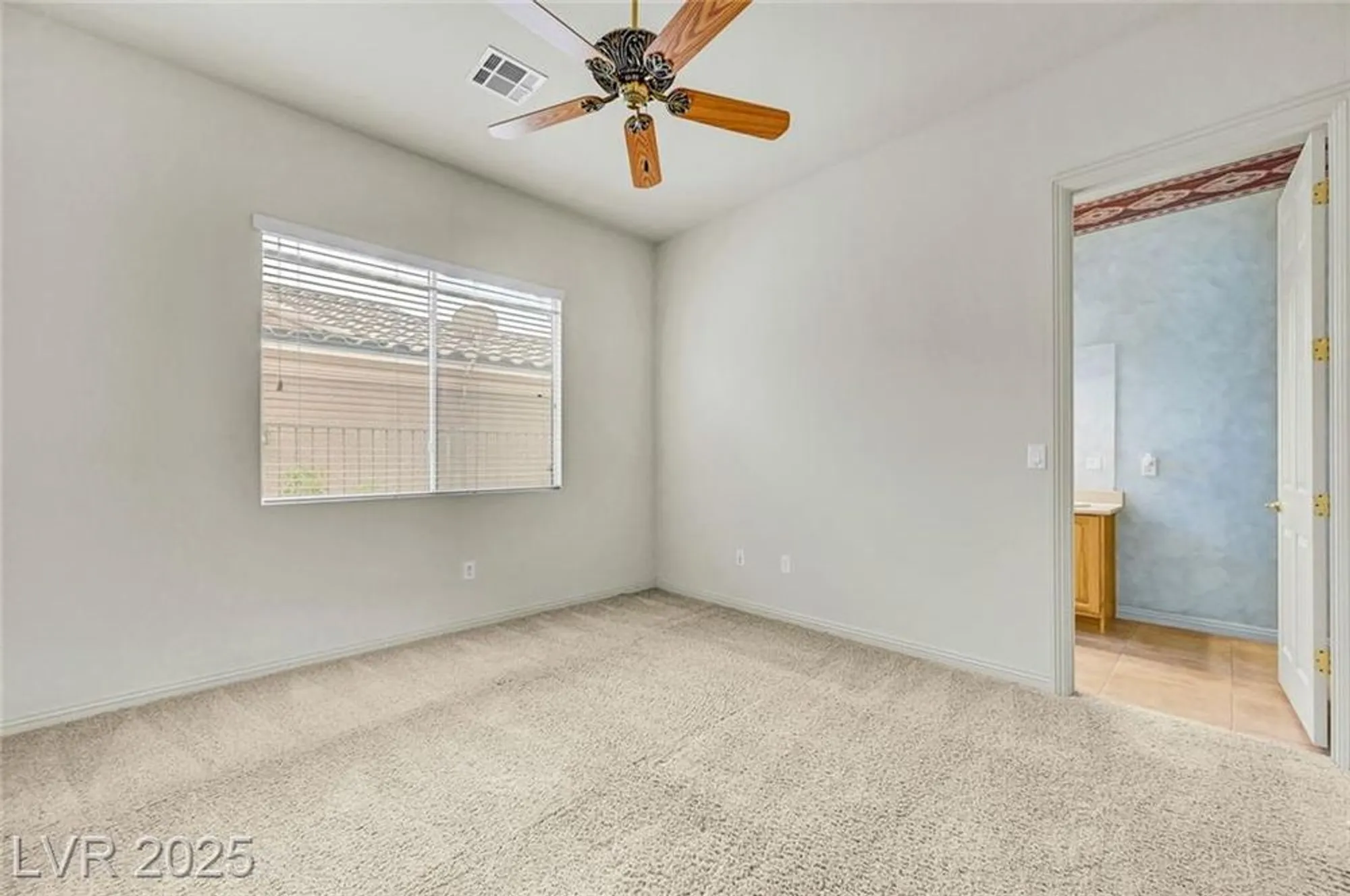 Property Slideshow image 30 of 61 | 4636 riva de romanza st, Las Vegas, NV, 89135