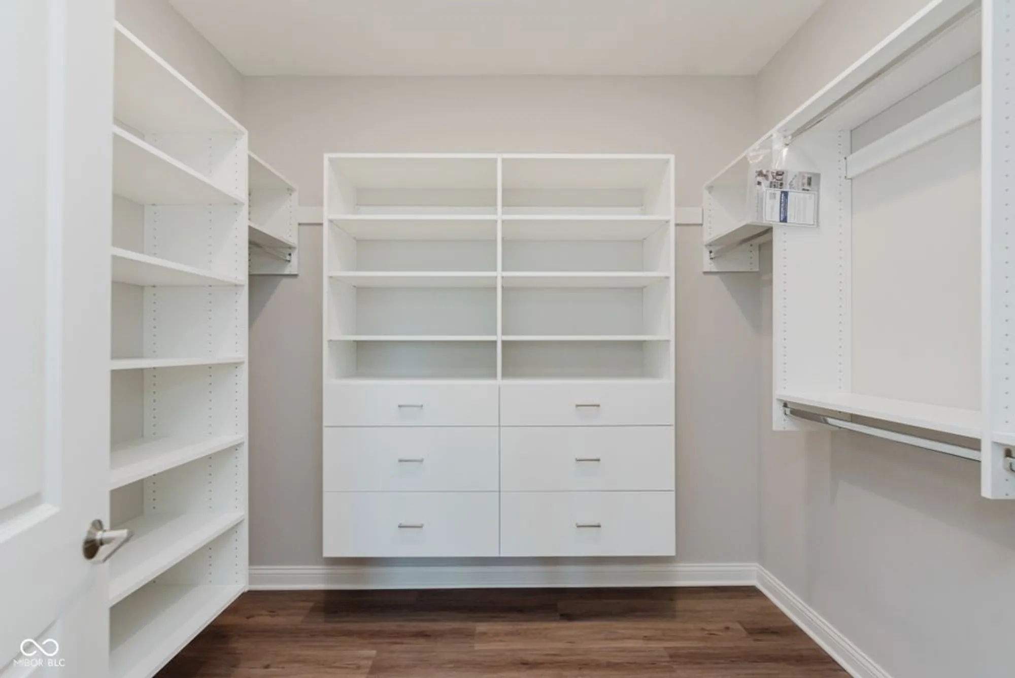 Property Slideshow image 17 of 33 | 774 daisy st, Greenwood, IN, 46143