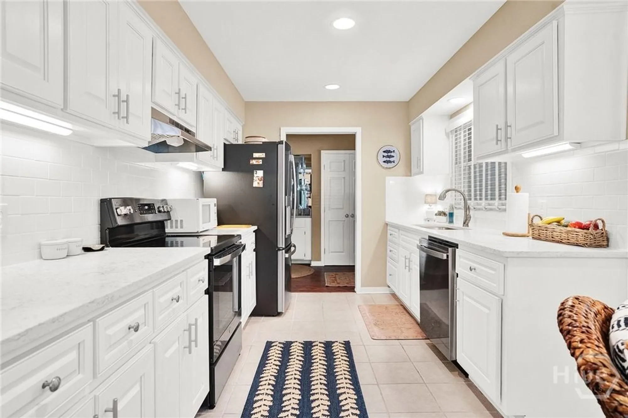 Property Slideshow image 19 of 31 | 5 franklin ct, Savannah, GA, 31411