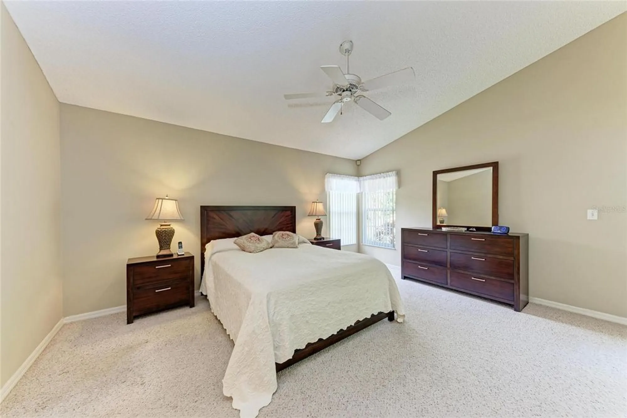 Property Slideshow image 26 of 43 | 5513 83rd ter, Sarasota, FL, 34243