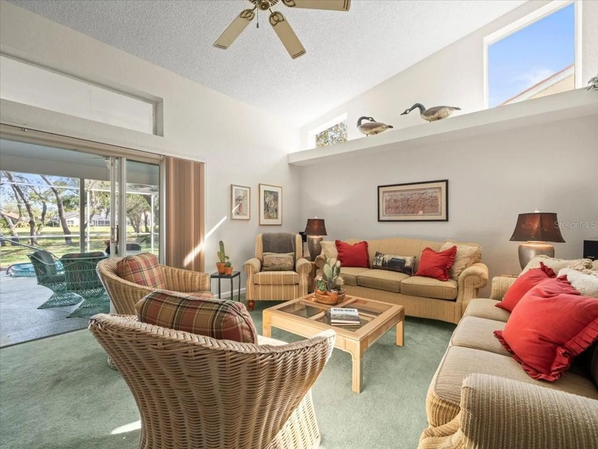 Property Slideshow image 14 of 58 | 9355 french quarters cir, Weeki Wachee, FL, 34613