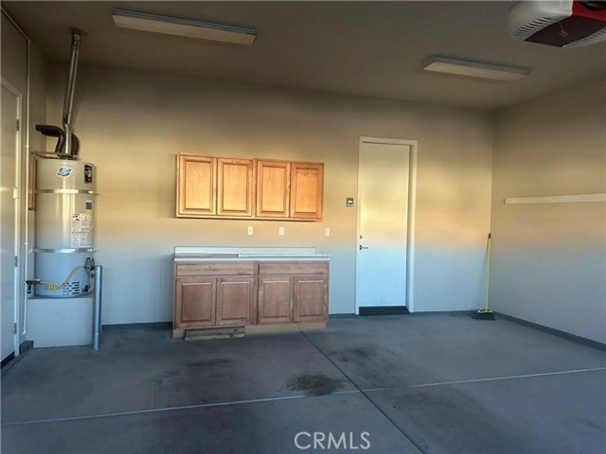 Property Slideshow image 14 of 30 | 10030 el dorado st, Apple Valley, CA, 92308