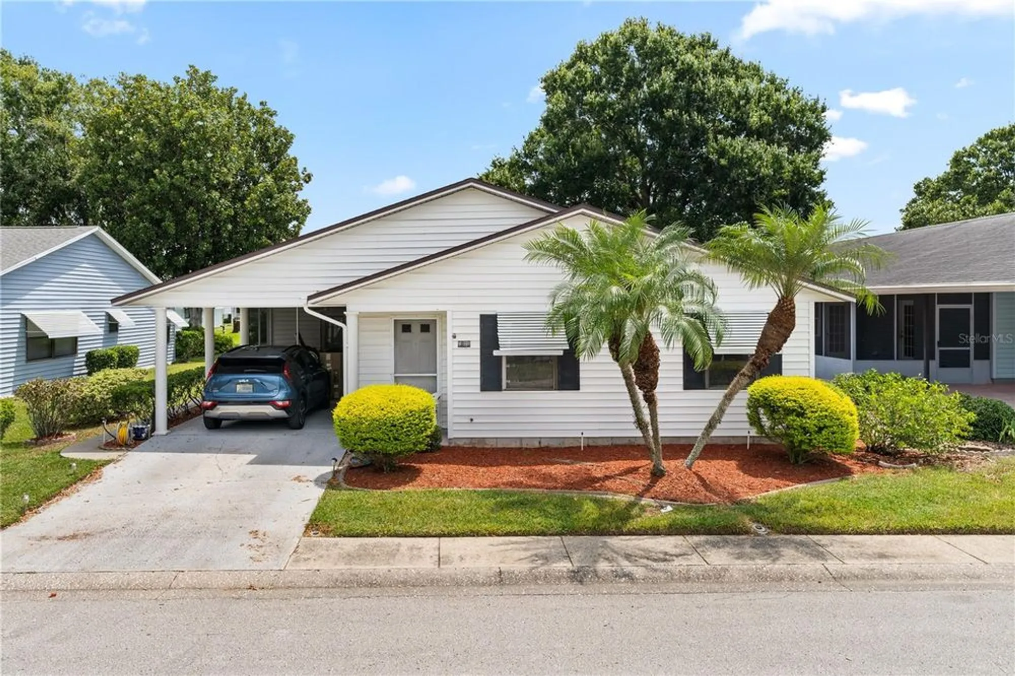 Property Slideshow image 1 of 25 | 1967 long boat dr, Lakeland, FL, 33810